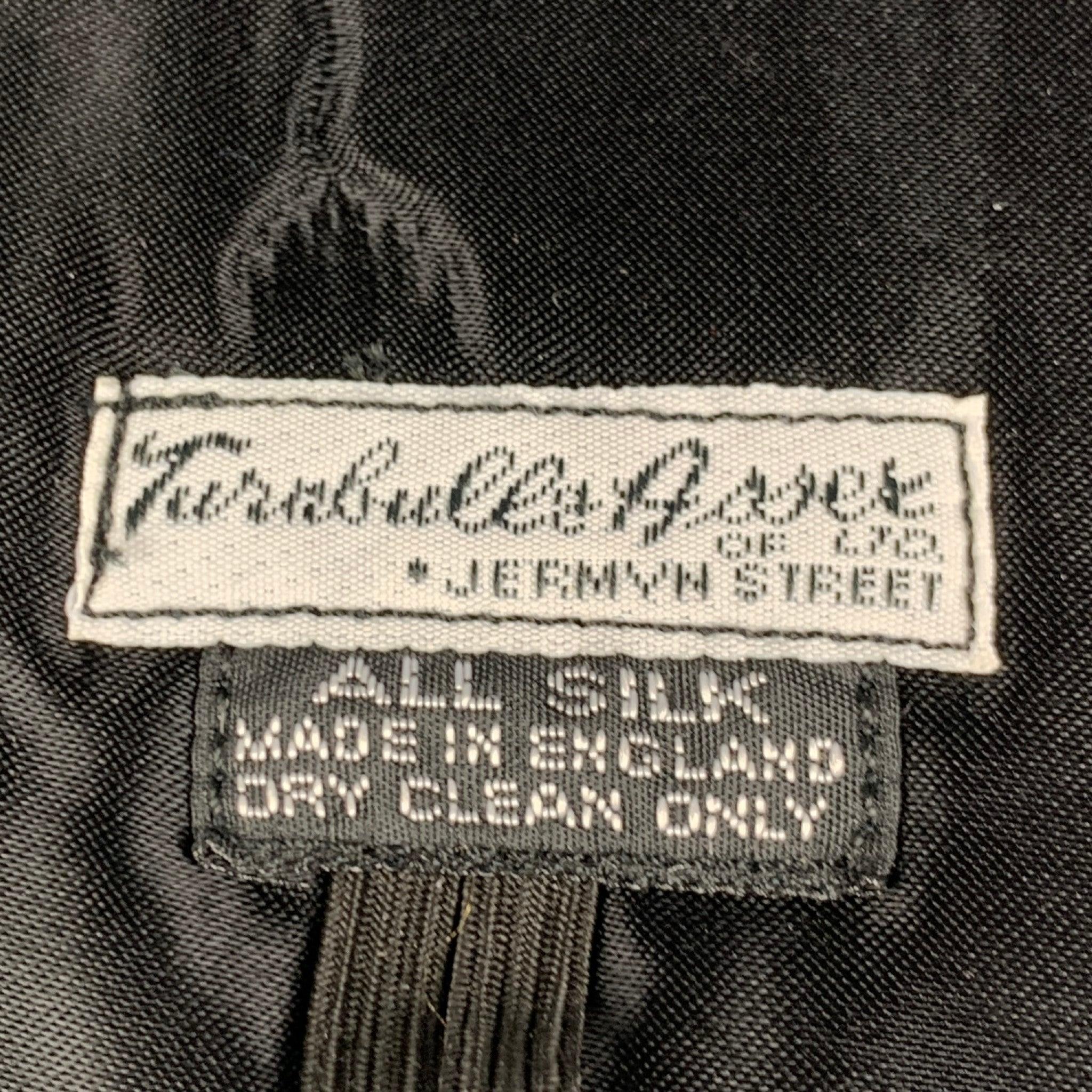Men's TURNBULL & ASSER Black White Checkered Silk Cummerbund For Sale