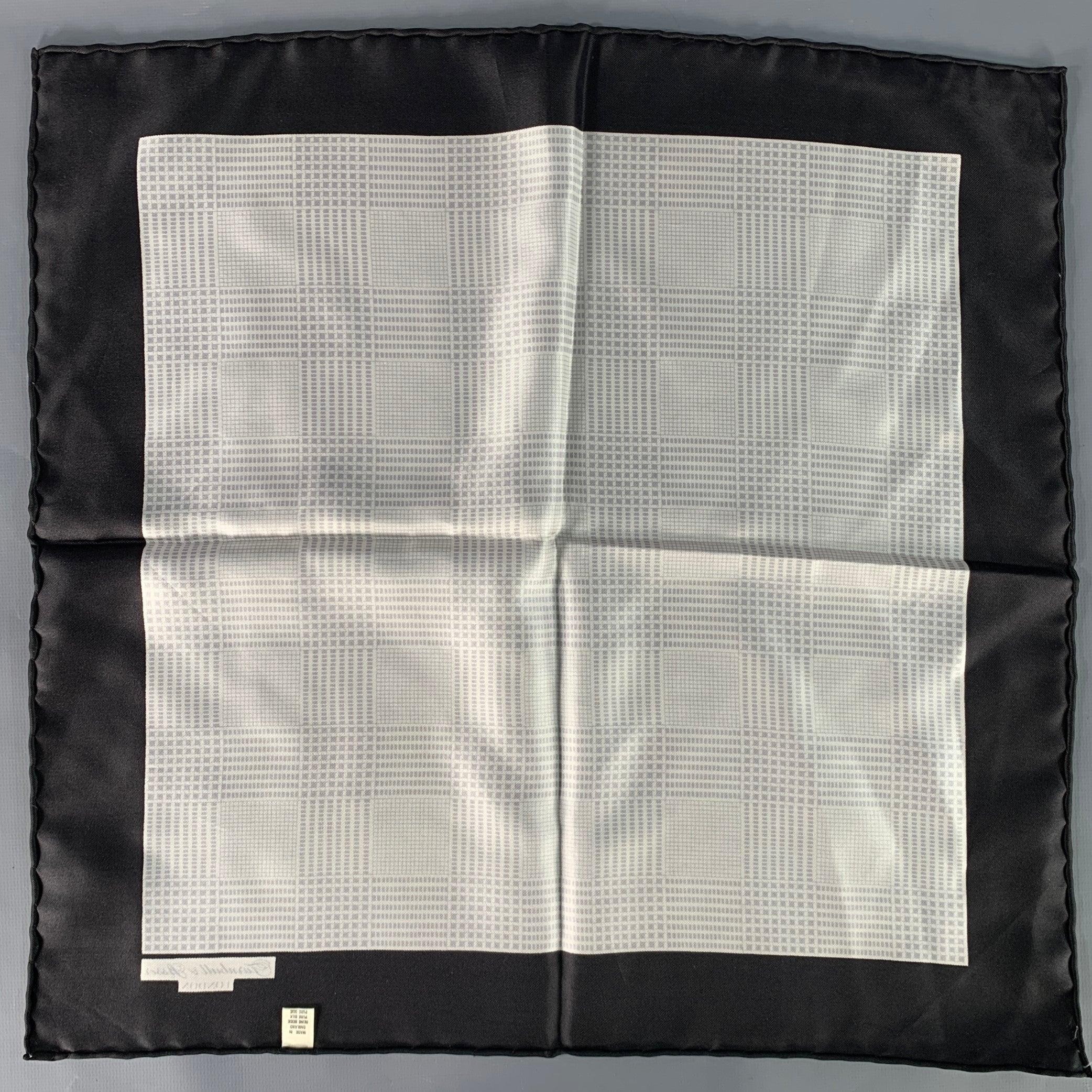 TURNBULL & ASSER Schwarz Weiß Grau Glenplaid Einstecktuch aus Seide Herren im Angebot