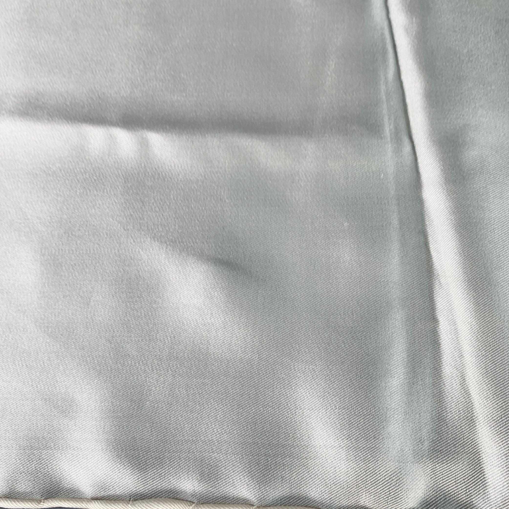 TURNBULL & ASSER Cream Signature Silk Pocket Square In Good Condition For Sale In San Francisco, CA