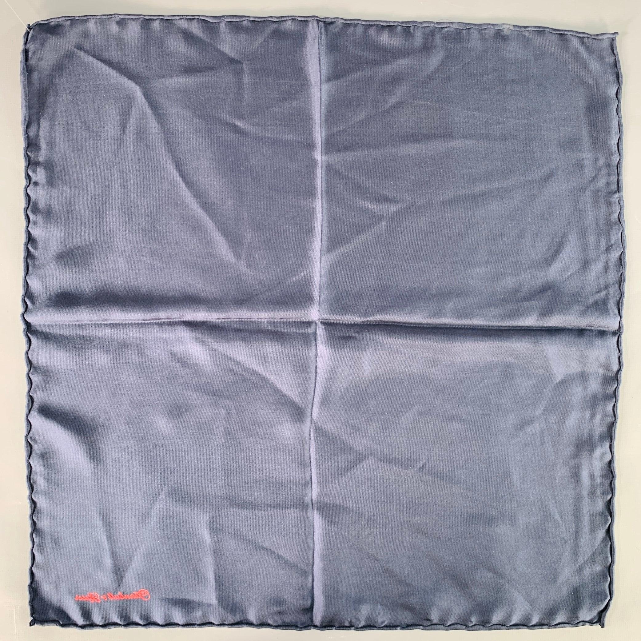 Grigio Turnbull & Asser Piazza da taschino in seta rosso navy firmata in vendita