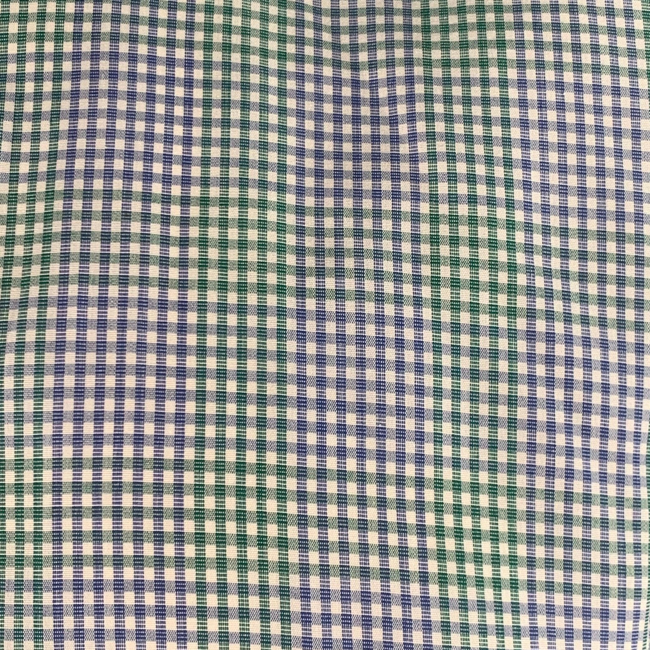 Vintage TURNBULL & ASSER Langarmhemd aus blauem und grünem Baumwollgewebe mit Gingham-Muster und Knopfverschluss. Made in UK.Excellent Pre-Owned Condition. 

Markiert:   16.5/42 

Abmessungen: 
 
Schultern: 16,5 Zoll Brustumfang: 47 Zoll