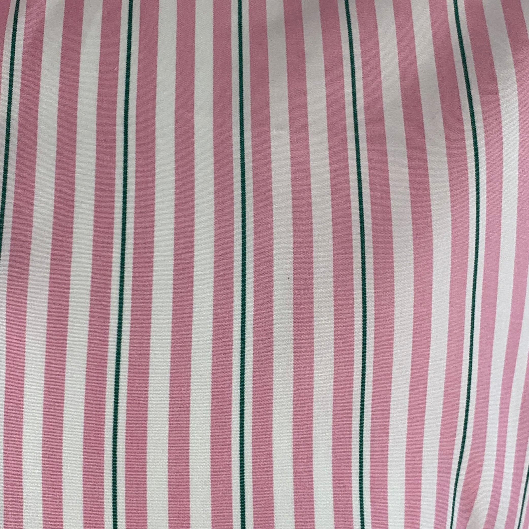 Vintage TURNBULL & ASSER Langarmhemd aus rosa Baumwollgewebe mit weißem Streifenmuster, französischen Manschetten und Knopfverschluss. Wird mit einem Paar einfacher Manschettenknöpfe geliefert. Made in UK.Guter, gebrauchter Zustand. Mehrere kleine,