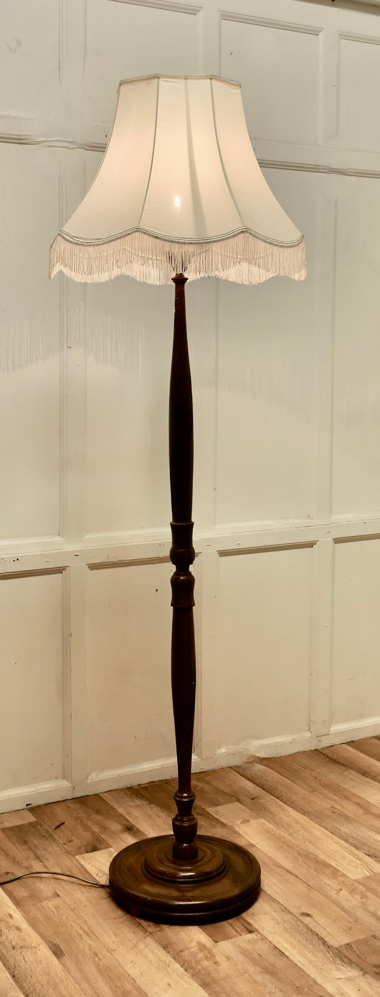 Turned and Carved Teak Floor Standing or Standard Lamp In Good Condition In Godshill, Isle of Wight