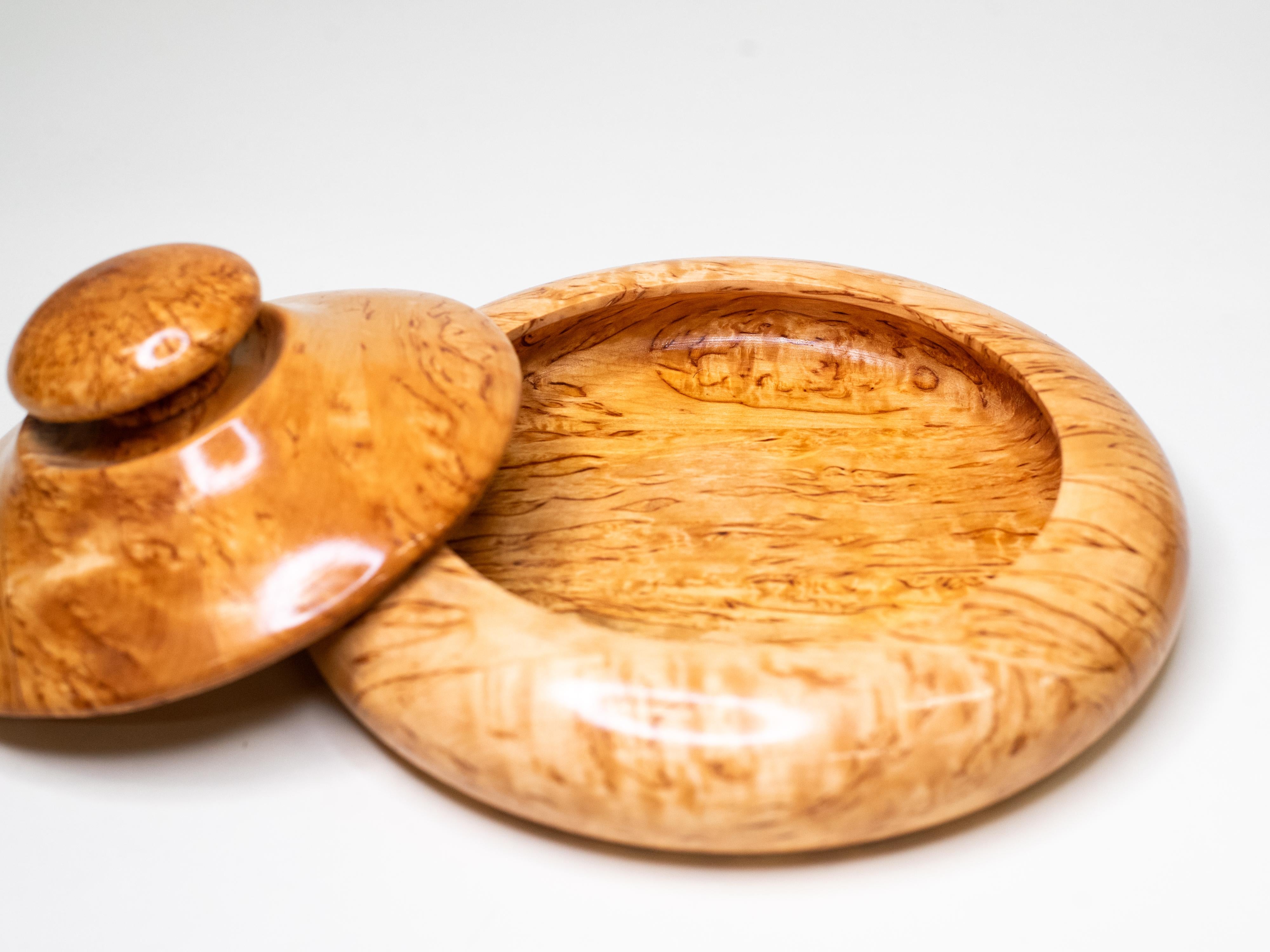 Turned Curly Birch Lidded Bowl, Finland, 1970s For Sale 3
