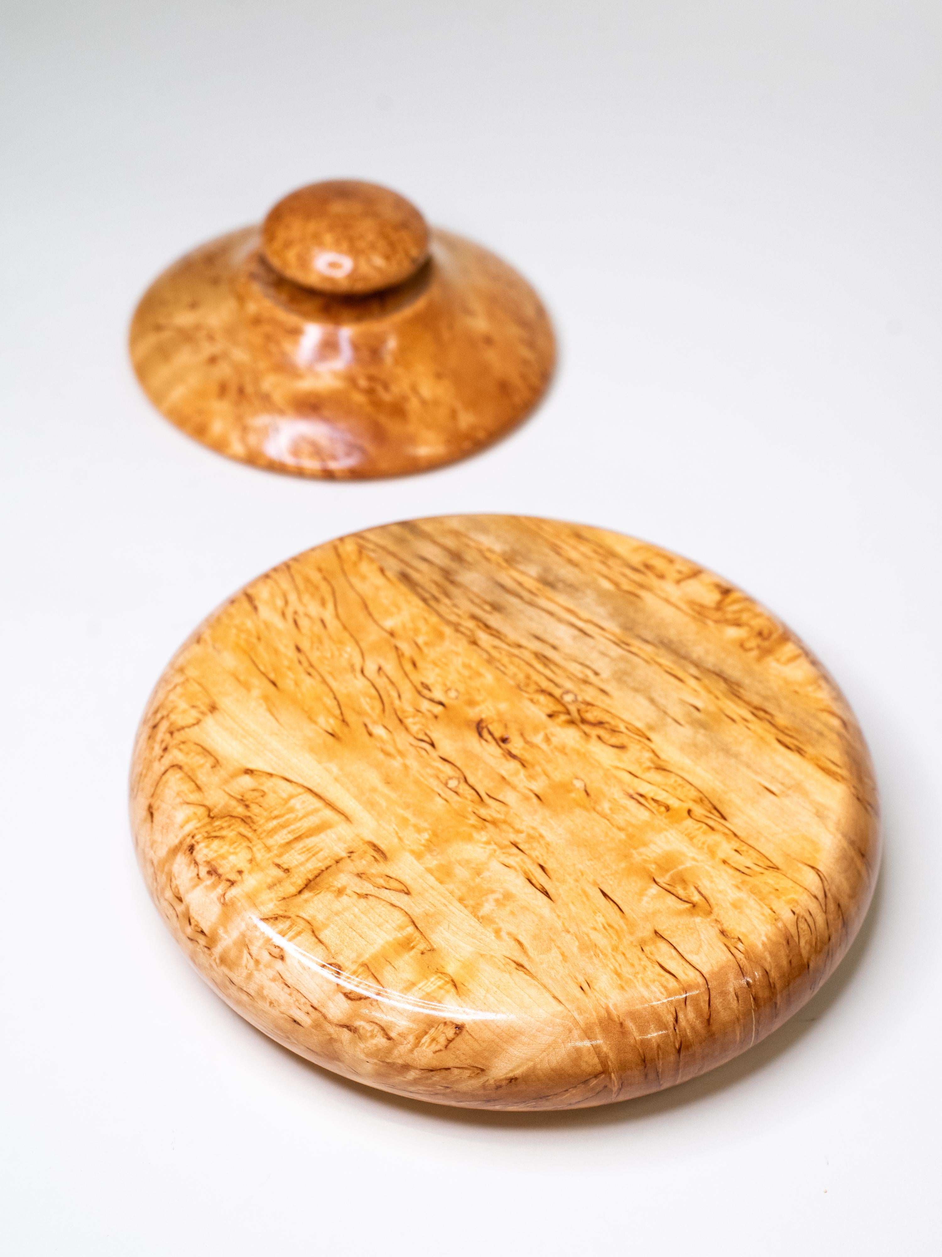 Turned Curly Birch Lidded Bowl, Finland, 1970s For Sale 6