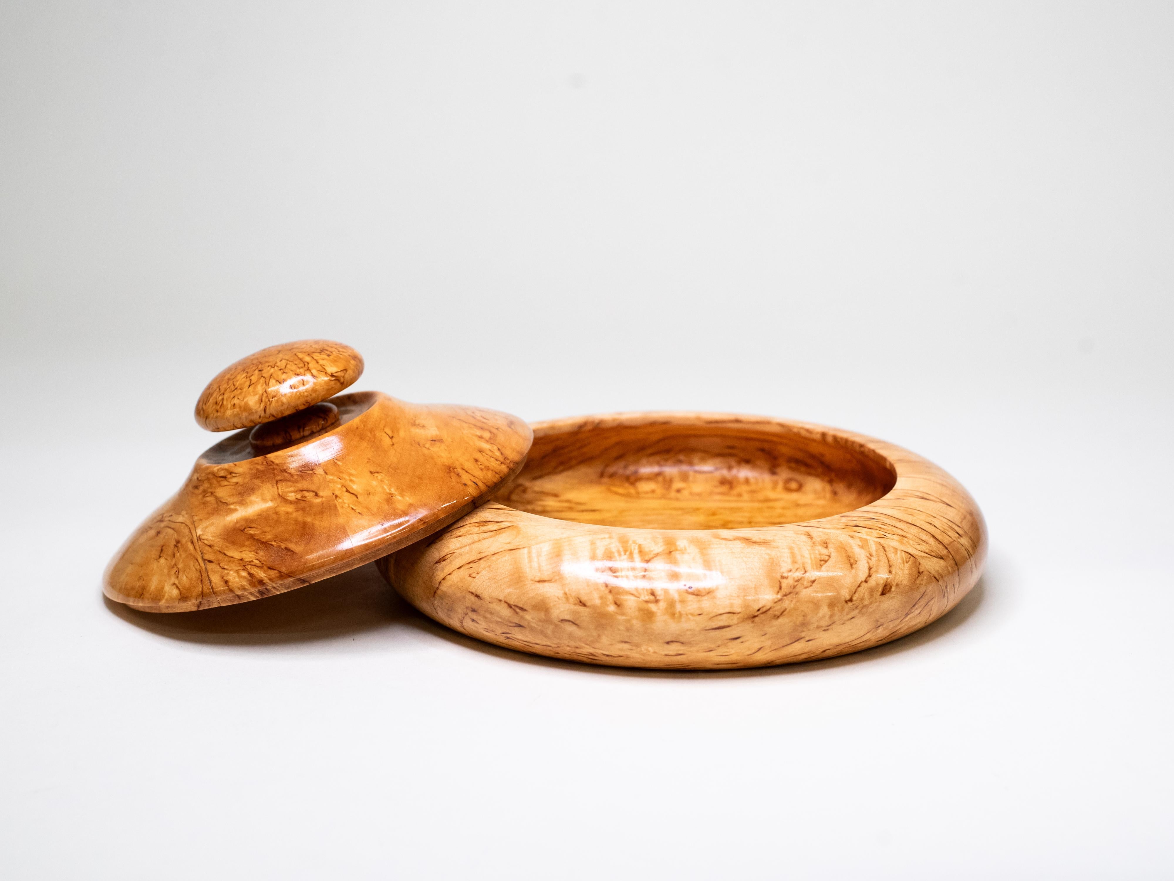 Turned Curly Birch Lidded Bowl, Finland, 1970s For Sale 2