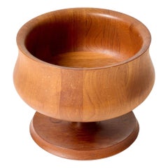 Schale aus Teakholz mit gedrechseltem Fuß von Richard Nissen für Nissen, 1956