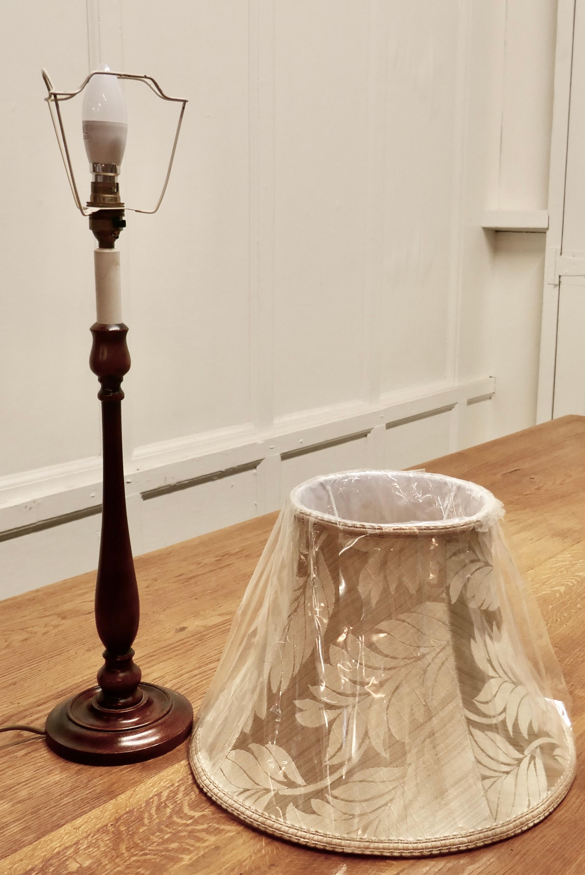 Turned Mahogany Table Lamp For Sale 2