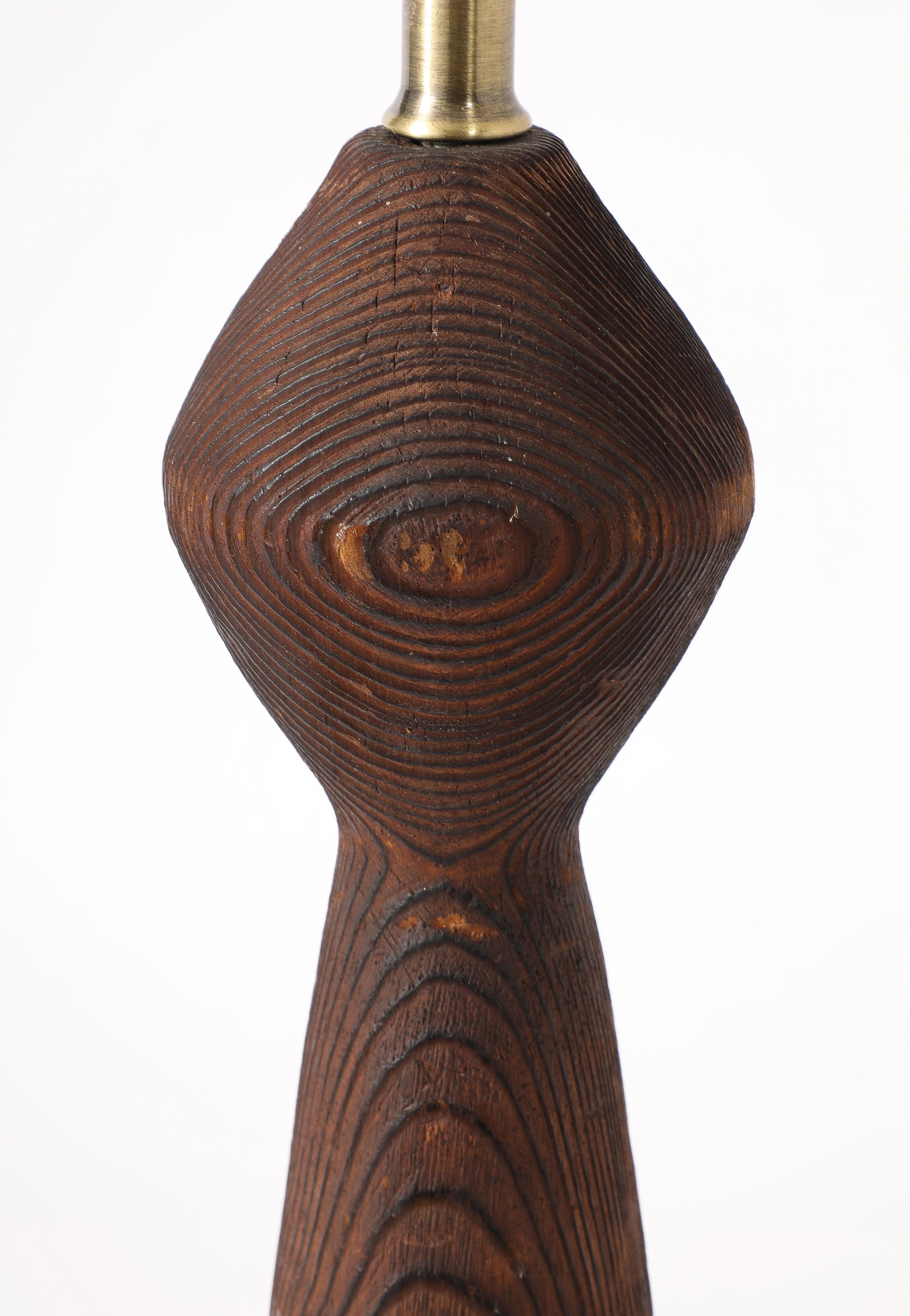Lampe en pin d'Oregon tourné, France, années 1940 en vente 8