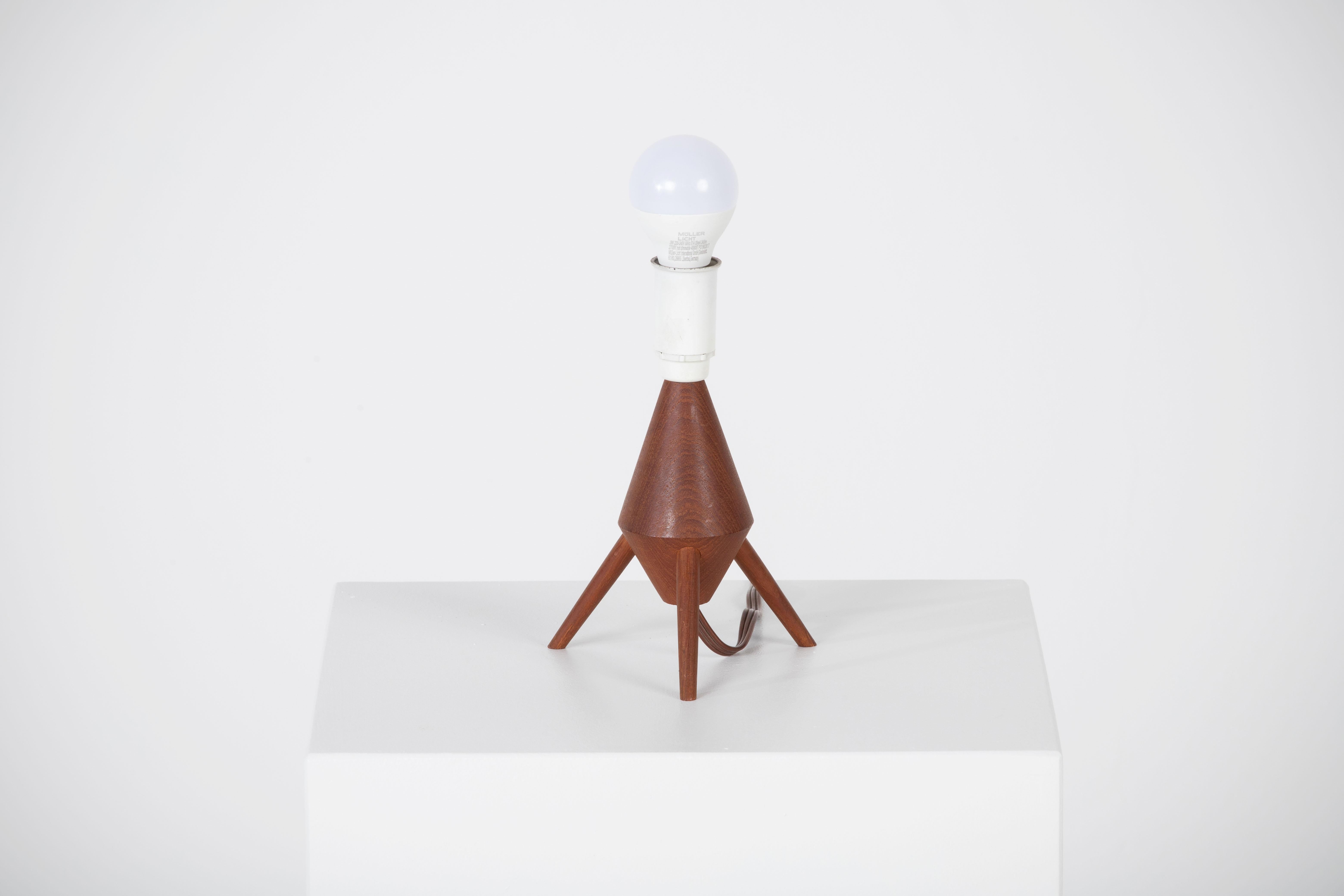 Mid-20th Century Turned teak Table Lamp, 1960, Italy For Sale