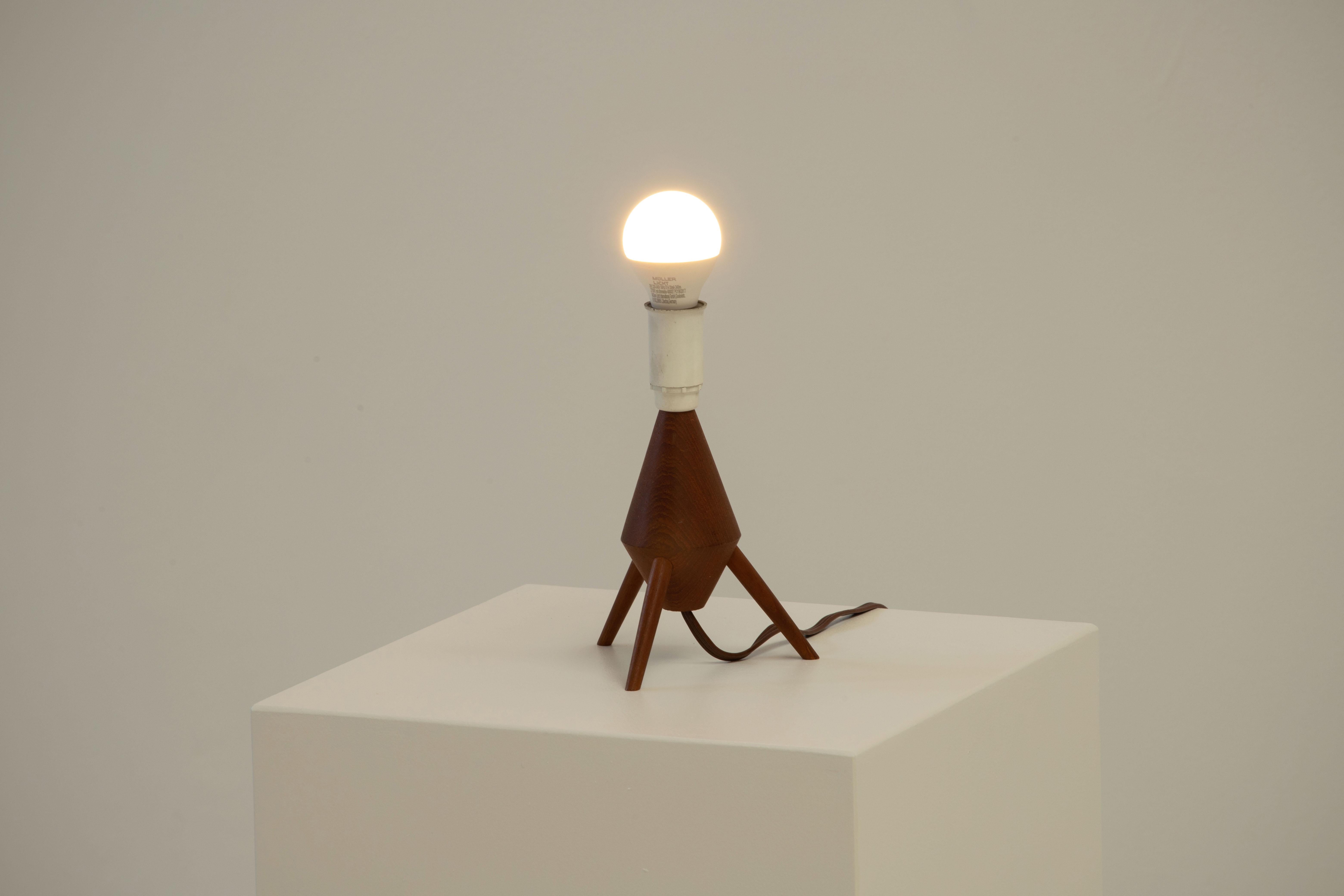 Teak Turned teak Table Lamp, 1960, Italy For Sale