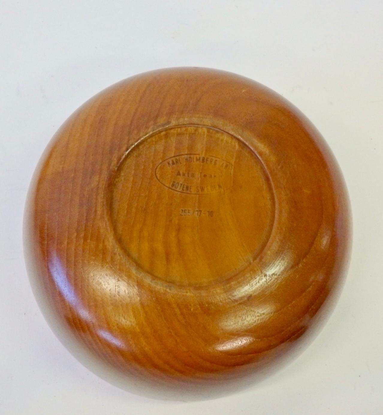 Nicely turned Akta teak wood bowl. Marked Karl Holmberg Gotene Sweden.