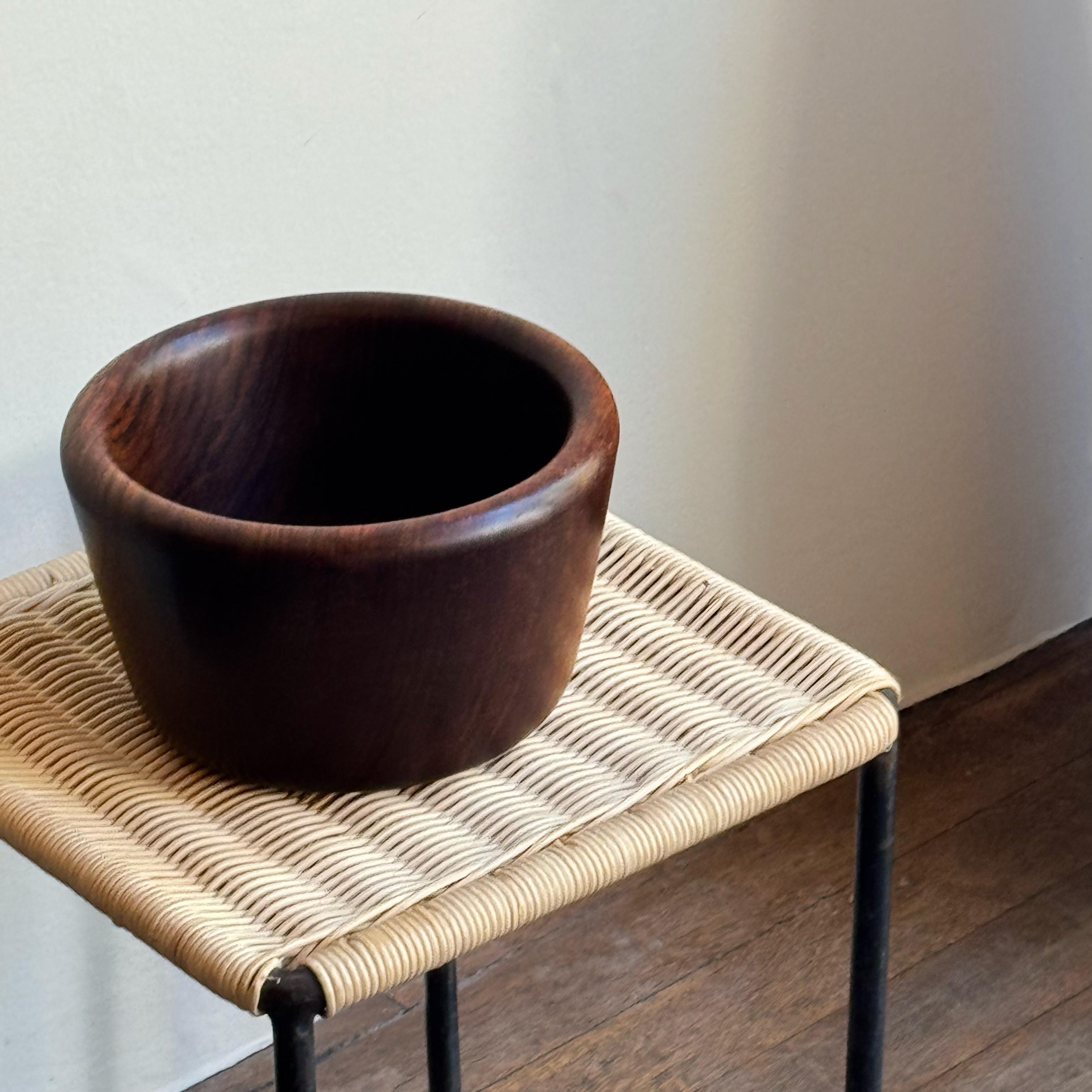 Turned Walnut Bowl/ Carl Auböck III, 1960s In Good Condition For Sale In London, GB
