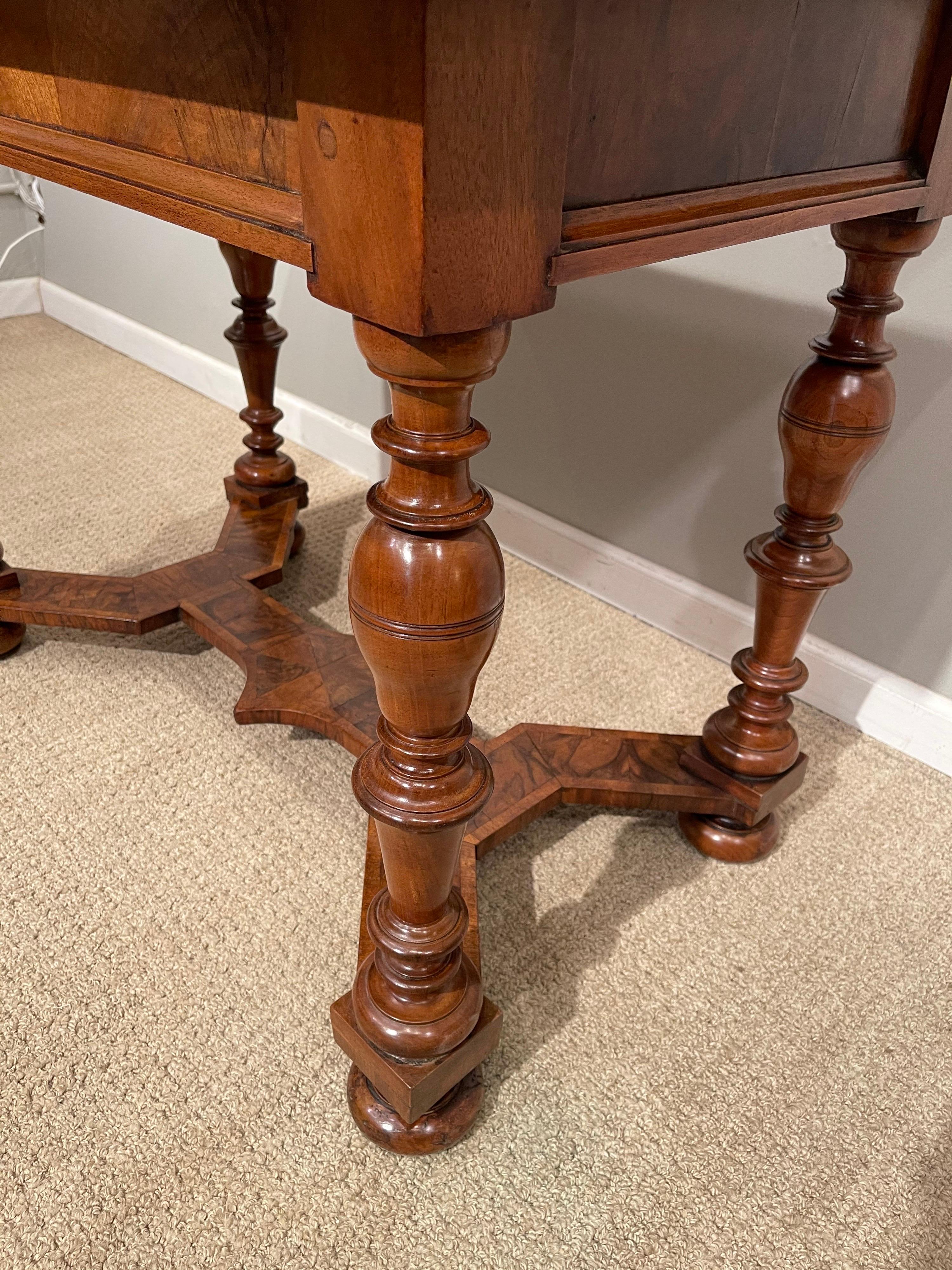 Turned Walnut Center Table, Late 17th Century 4