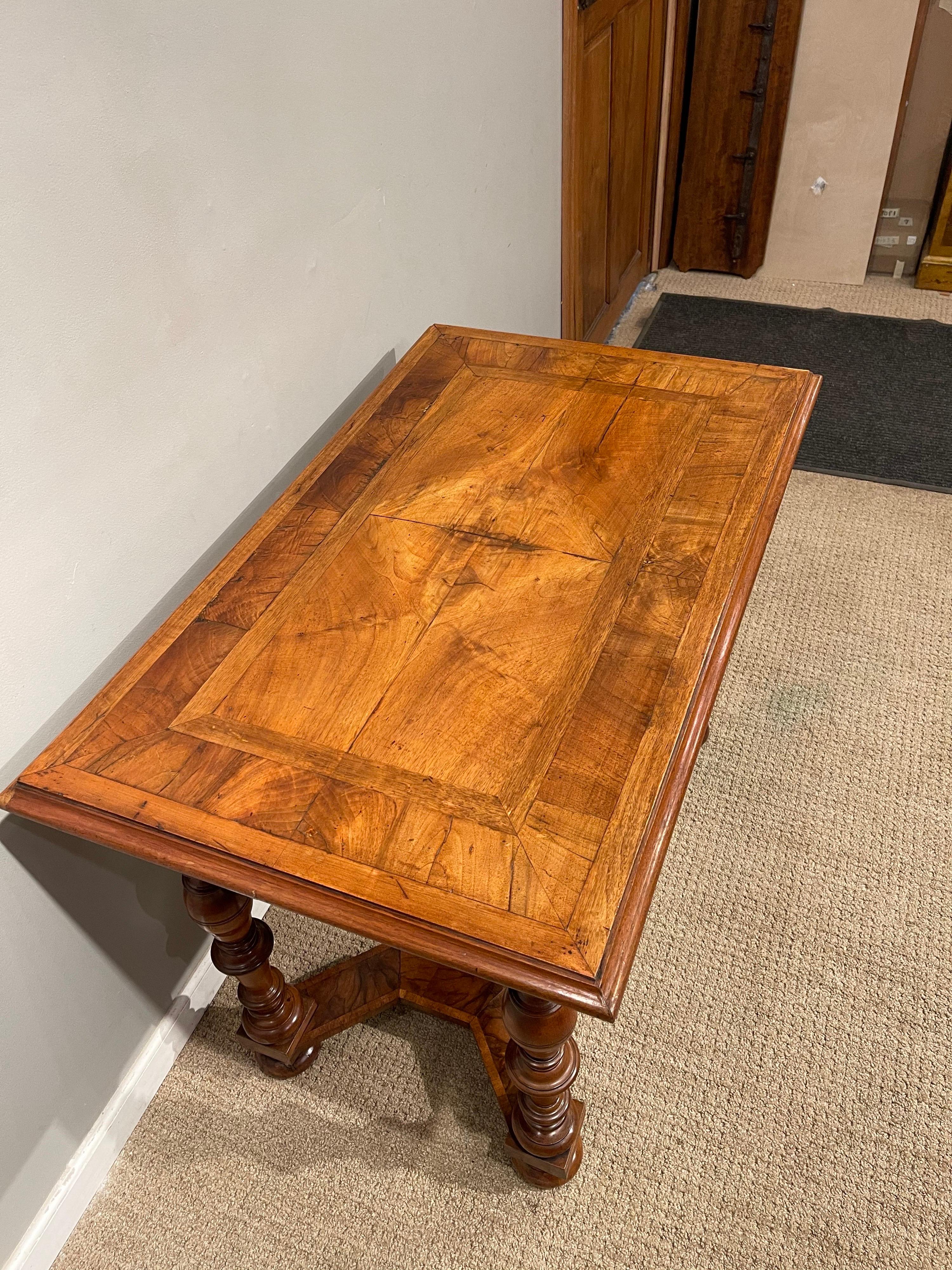 French Provincial Turned Walnut Center Table, Late 17th Century