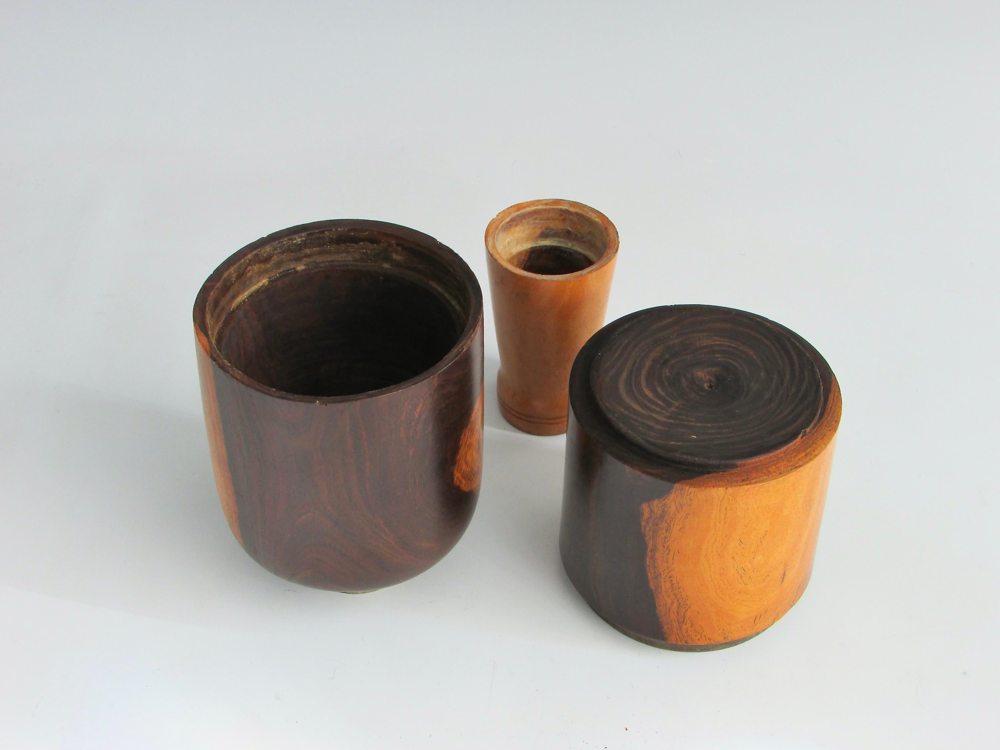 20th Century Turned Wood Bottle in Rosewood Assembled in Three Pieces For Sale