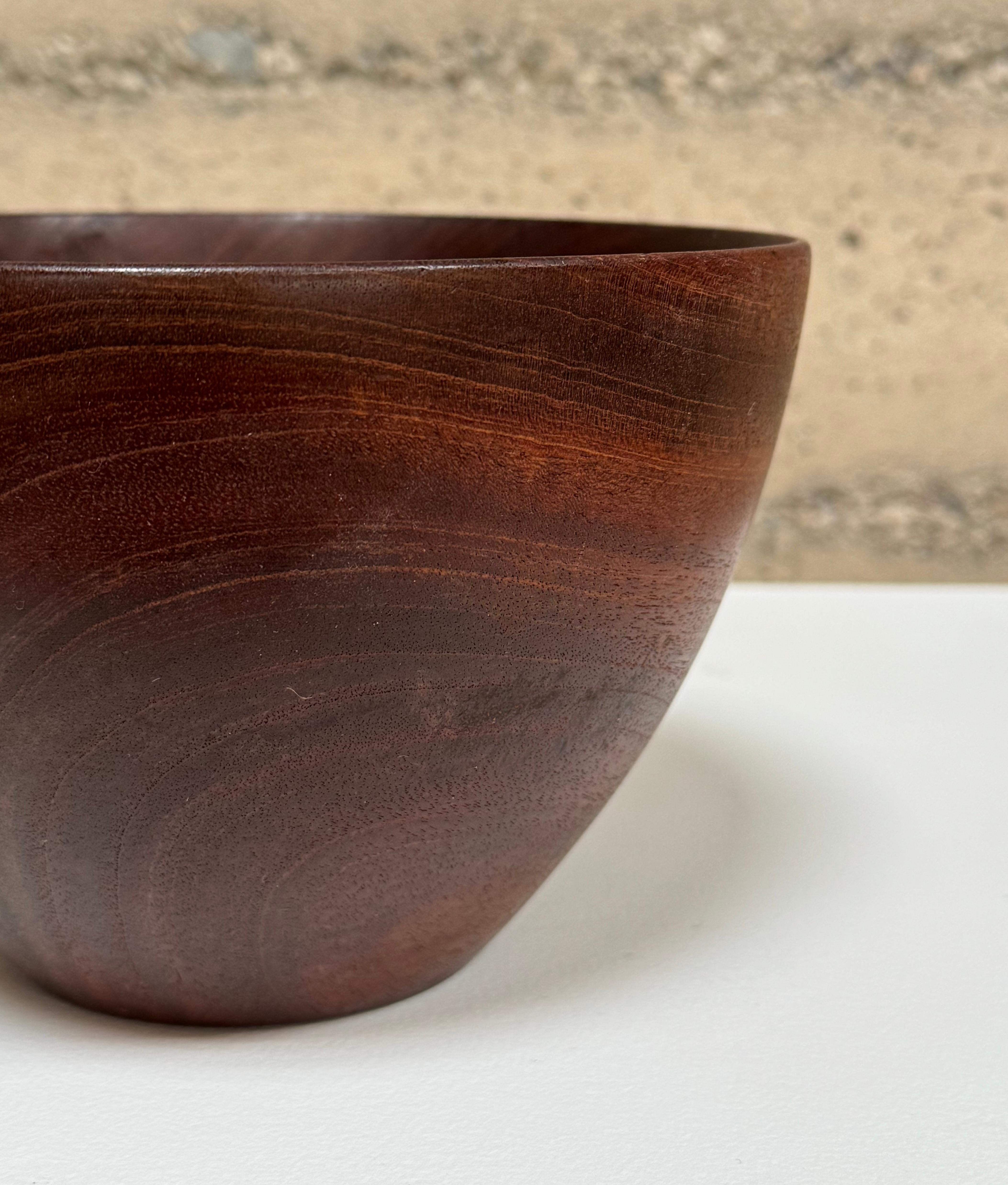 American Turned Wood Bowl by Rude Osolnik For Sale