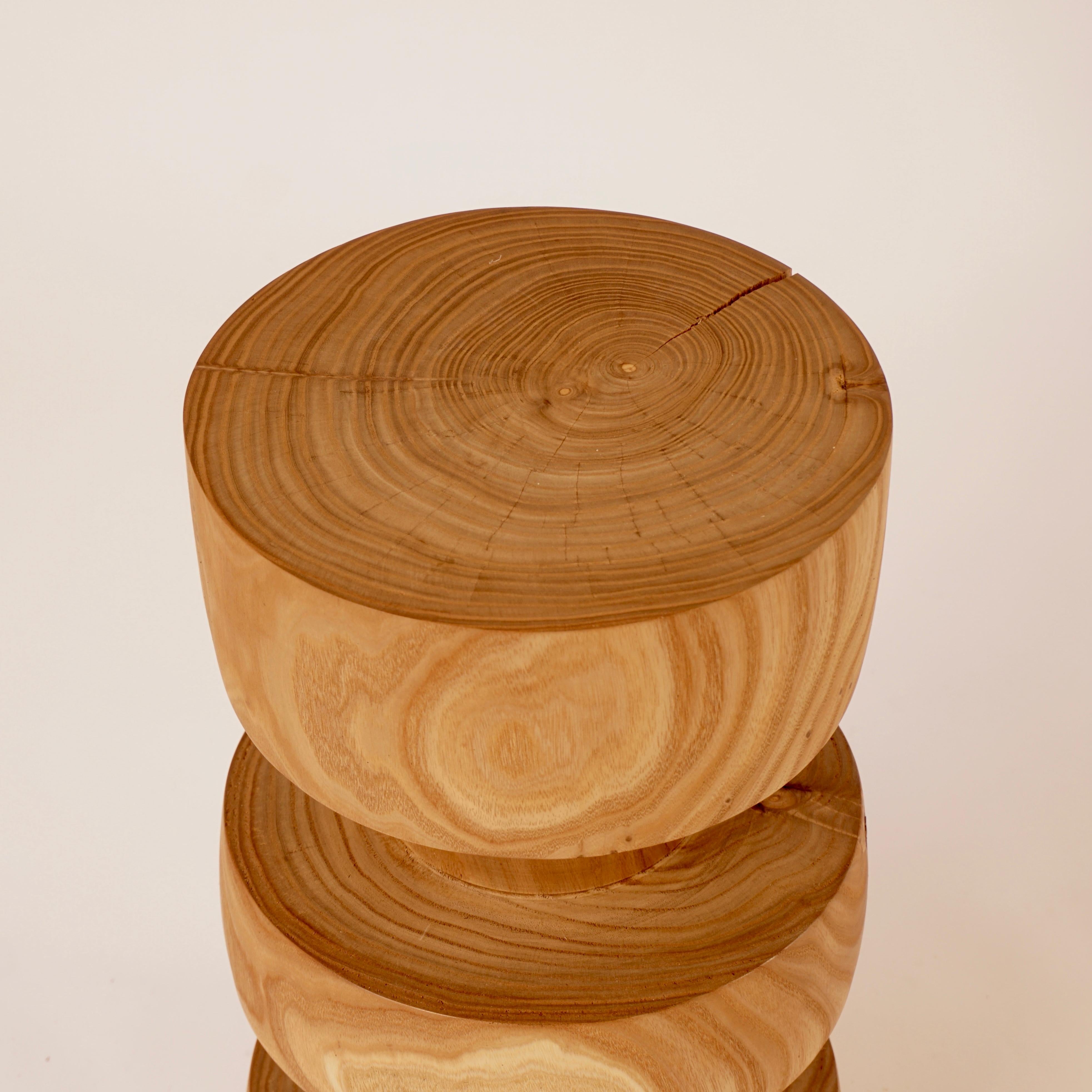 Mini-Sockeltisch aus gedrechseltem Holz #4 in Catalpa im Zustand „Neu“ im Angebot in Bangall, NY