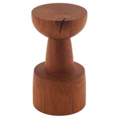 Mini-Pedestal en bois tourné #6 en noyer