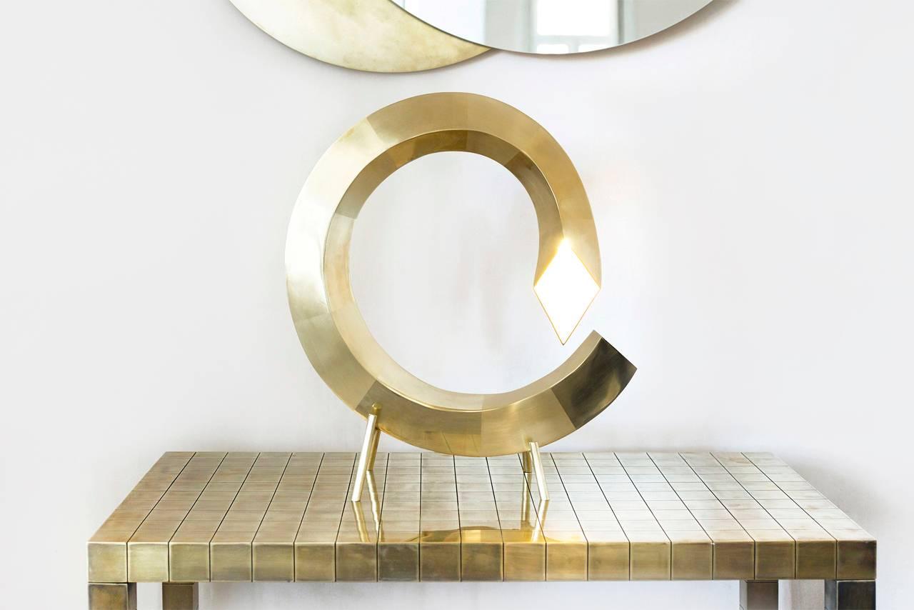 Georgian Turning into Gold Console, Rooms
