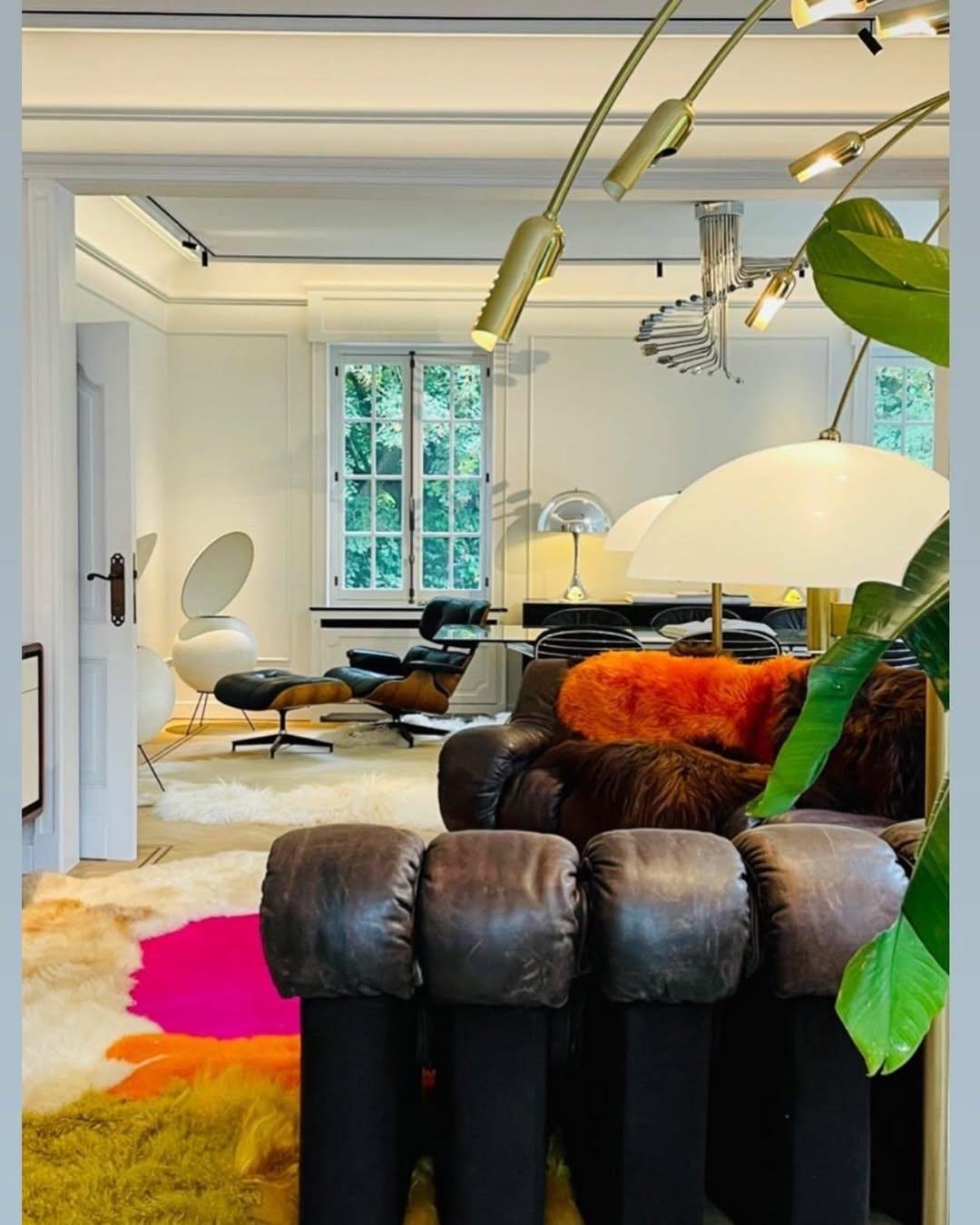 Organic Shape Hand-Dyed Turqoise & Cognac European Sheepskin Rug by Carine Boxy For Sale 7