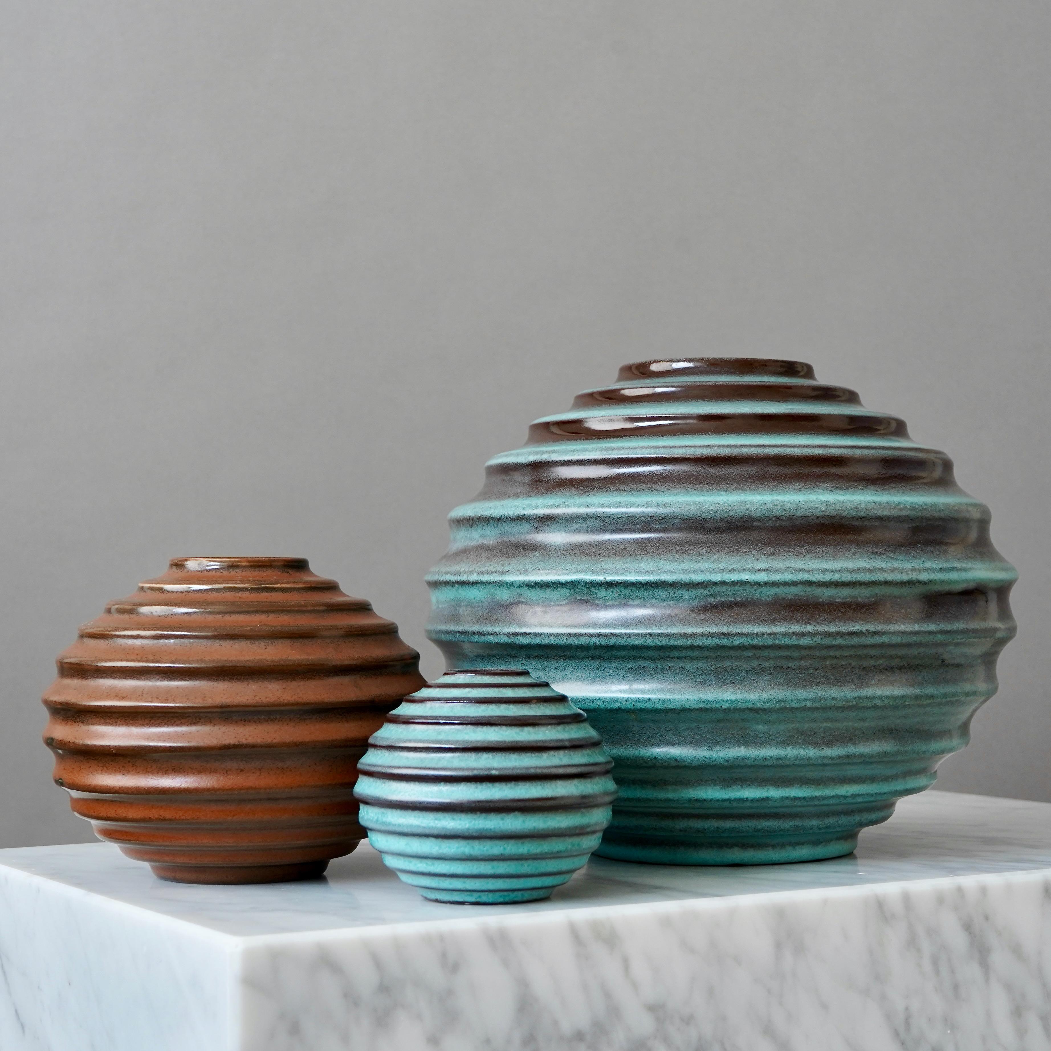 Türkisfarbene Art-Déco-Keramikkugelvase von Ewald Dahlskog, Bo Fajans, Schweden, 1930er Jahre im Angebot 6