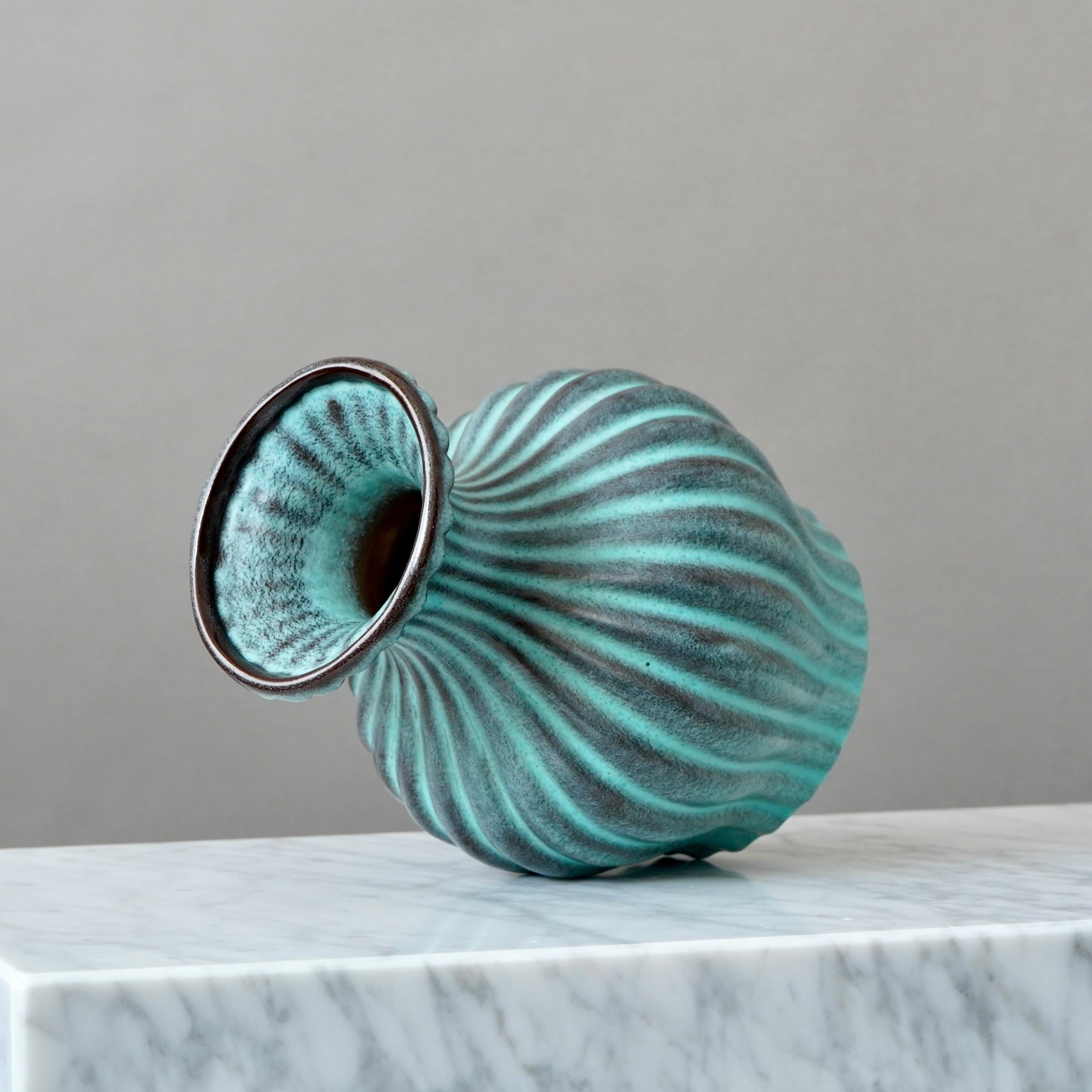 Scandinavian Modern Turquois Art Deco Ceramic Vase by Ewald Dahlskog, Bo Fajans, Sweden, 1930s For Sale
