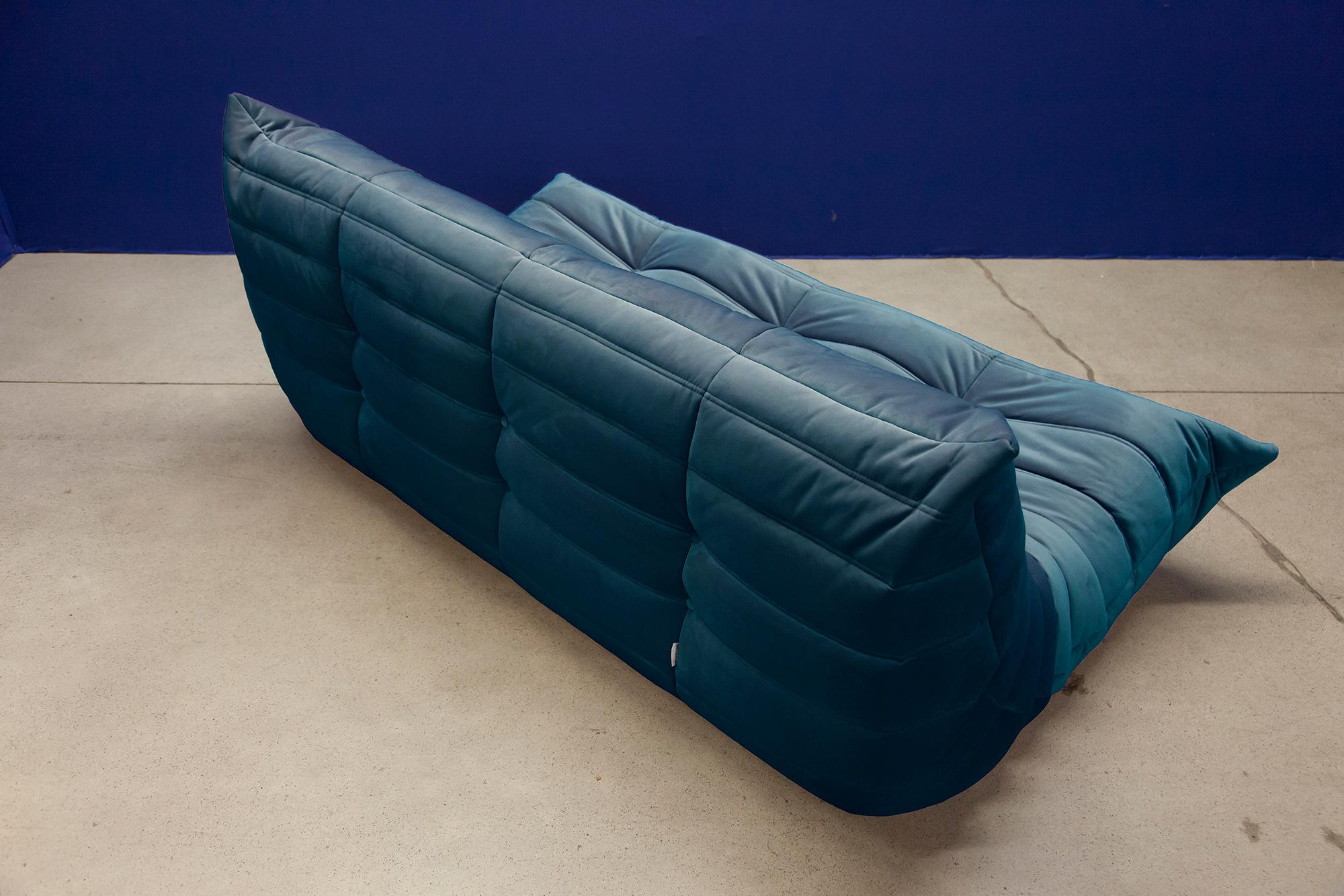 Turquois Velvet Togo Sofa Set by Michel Ducaroy for Ligne Roset, Set of 5 In Excellent Condition For Sale In Berlin, DE