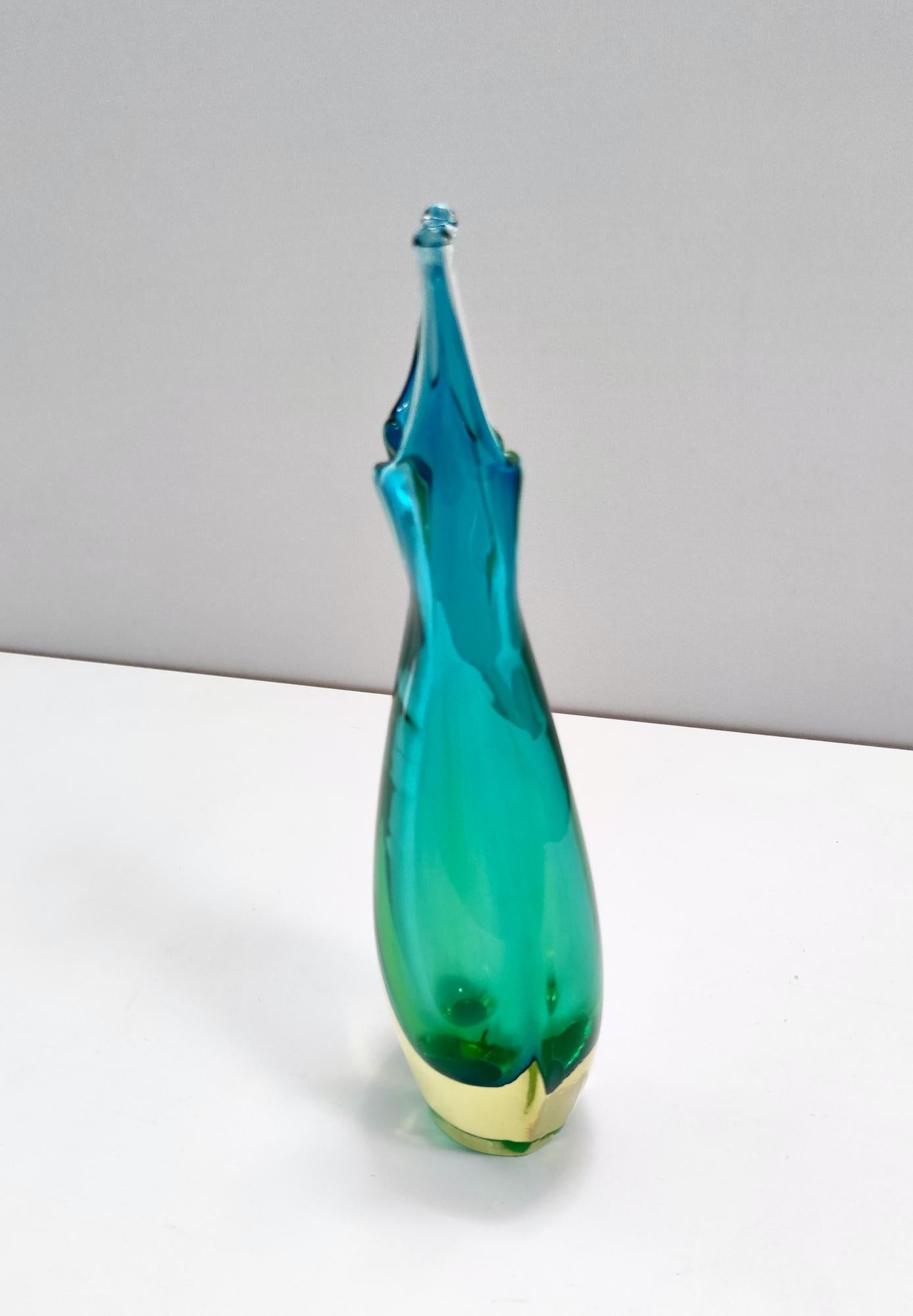 Mid-20th Century Turquoise and Chartreuse Sommerso Murano Glass Vase Ascribable to Cenedese, 1950