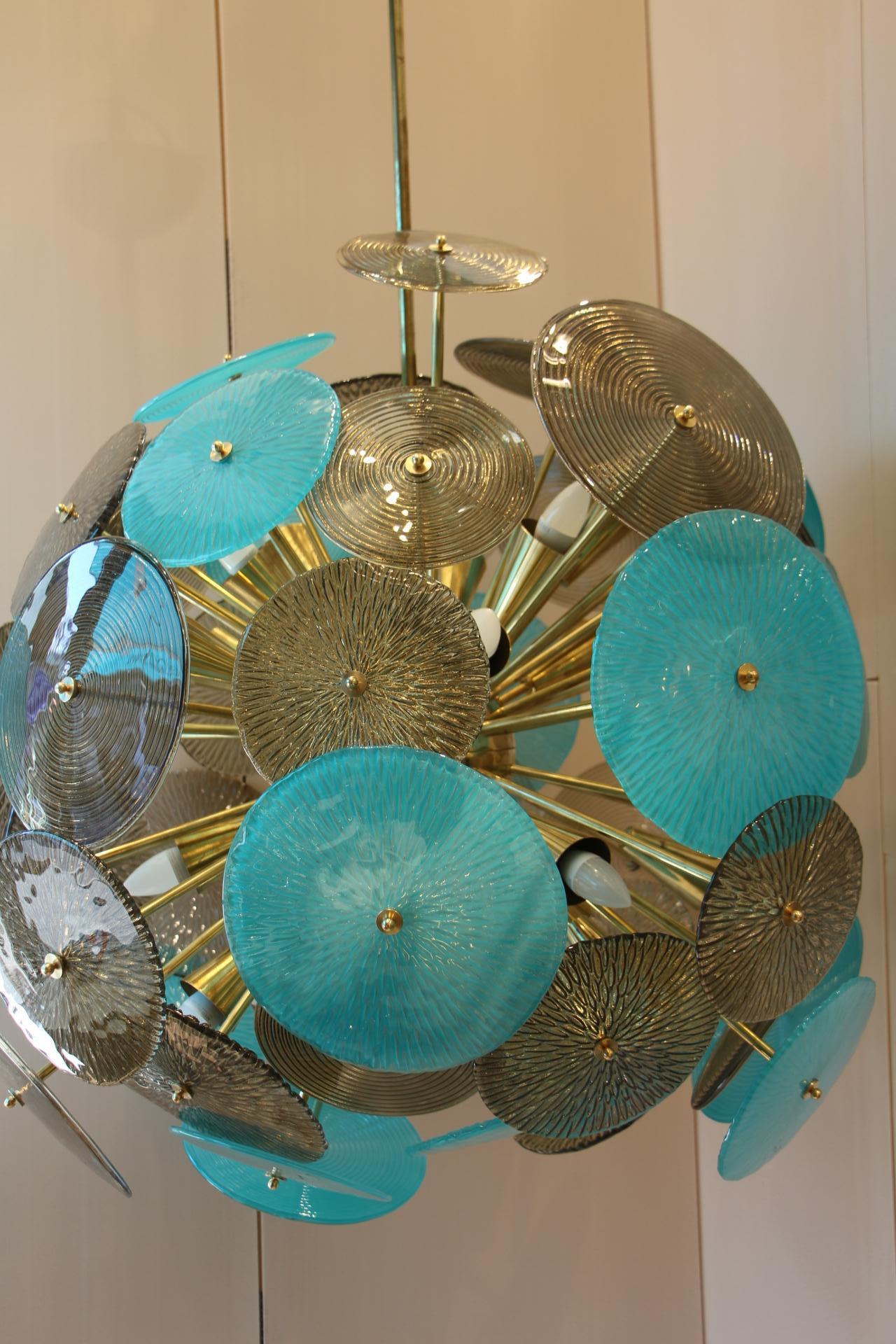 Turquoise and Gold Sputnik Chandelier with Murano Glass Disks In Excellent Condition In Saint-Ouen, FR