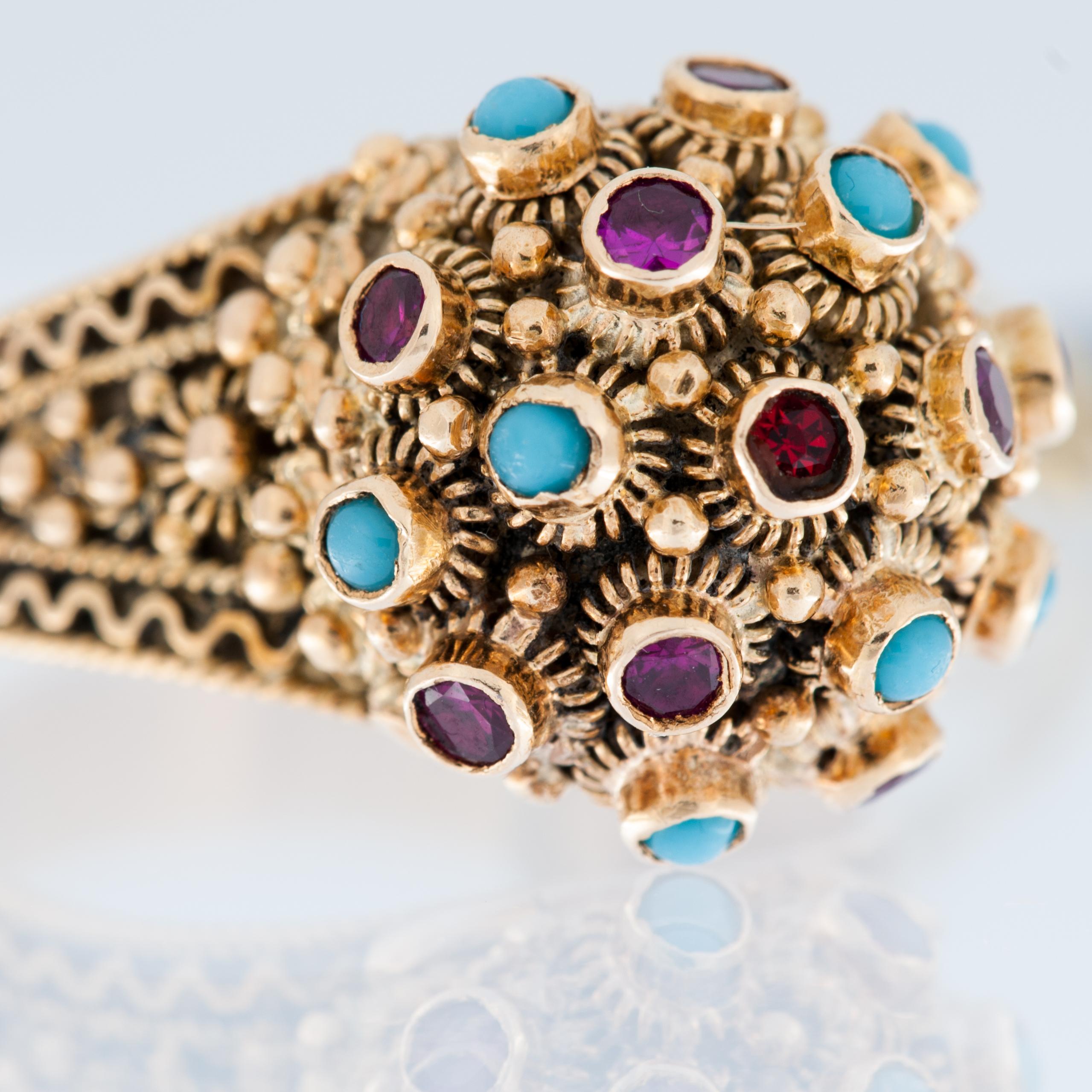 Women's Art Deco Turquoise and Ruby 19 karat Yellow Gold Ring For Sale