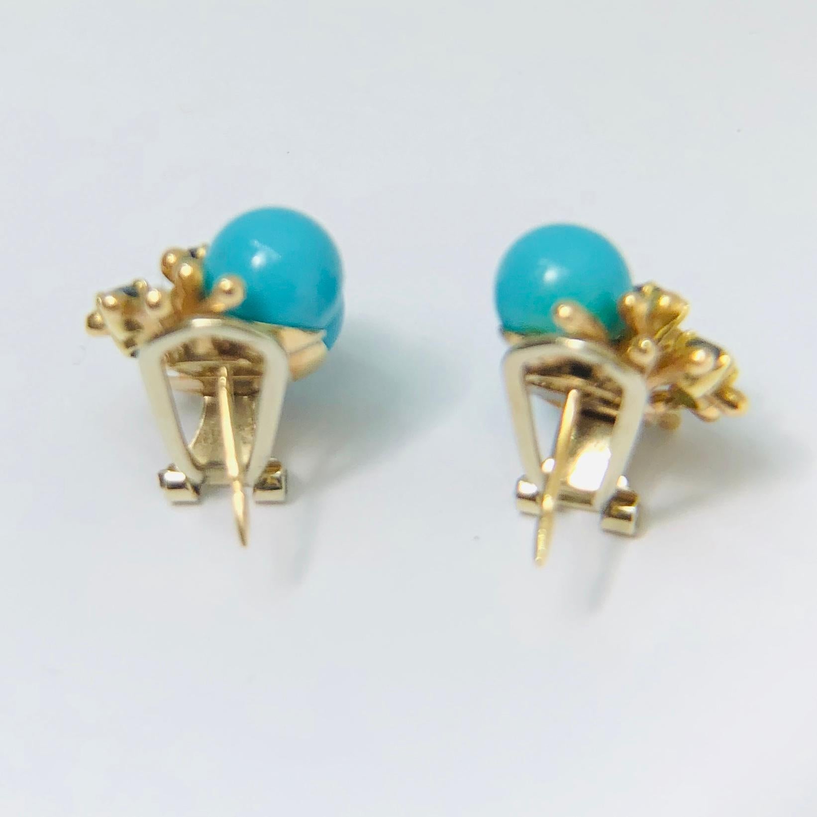 Turquoise and Sapphire Earrings, 14 Carat Yellow Gold In Good Condition In London, GB