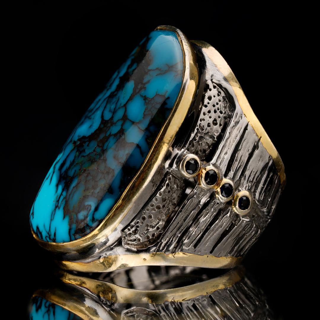 Turquoise and Sapphire Ring - 7.5  In New Condition For Sale In New York, NY