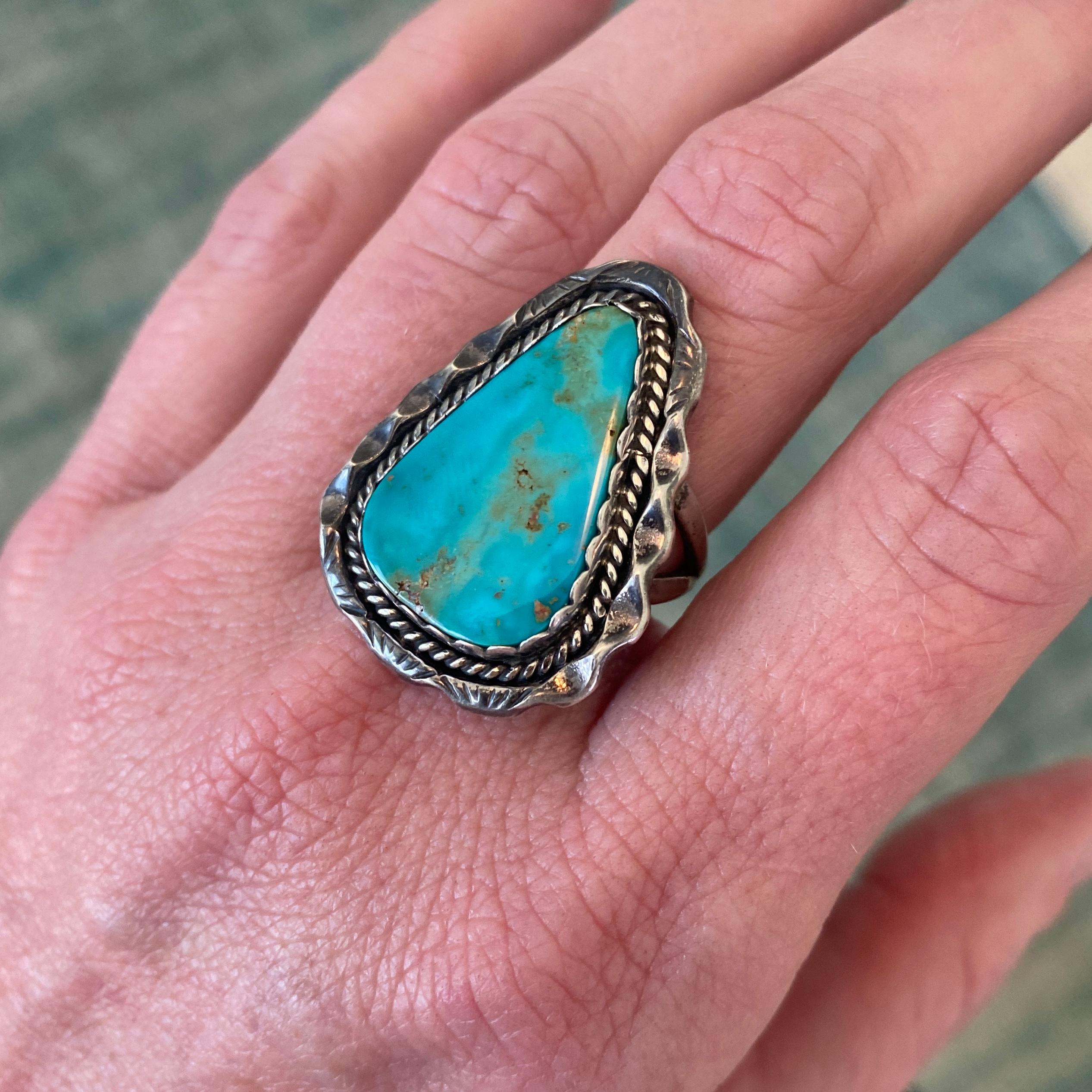 Turquoise Arrowhead Shaped Smooth Cabochon Textured Statement Sterling Ring 4