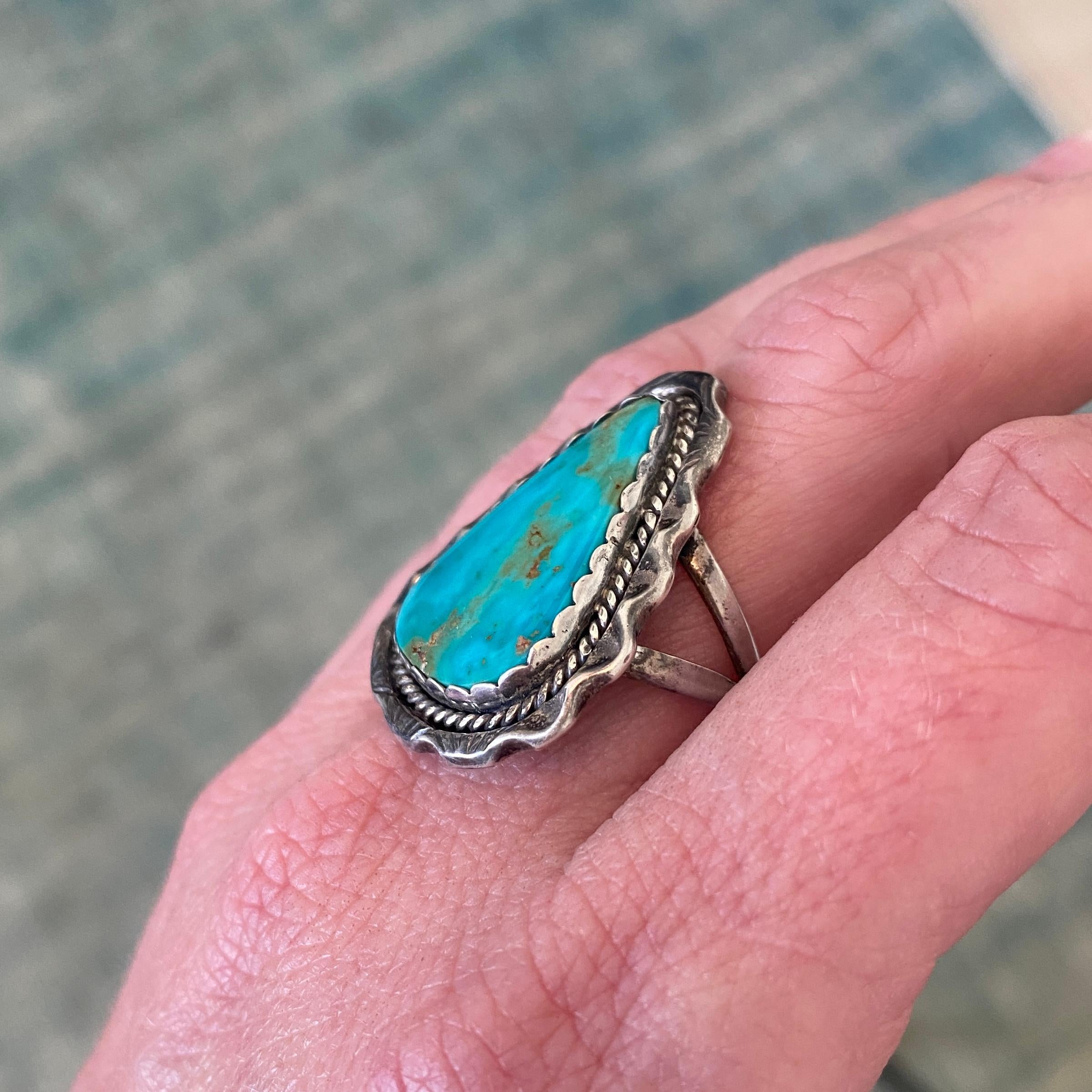 Native American Turquoise Arrowhead Shaped Smooth Cabochon Textured Statement Sterling Ring