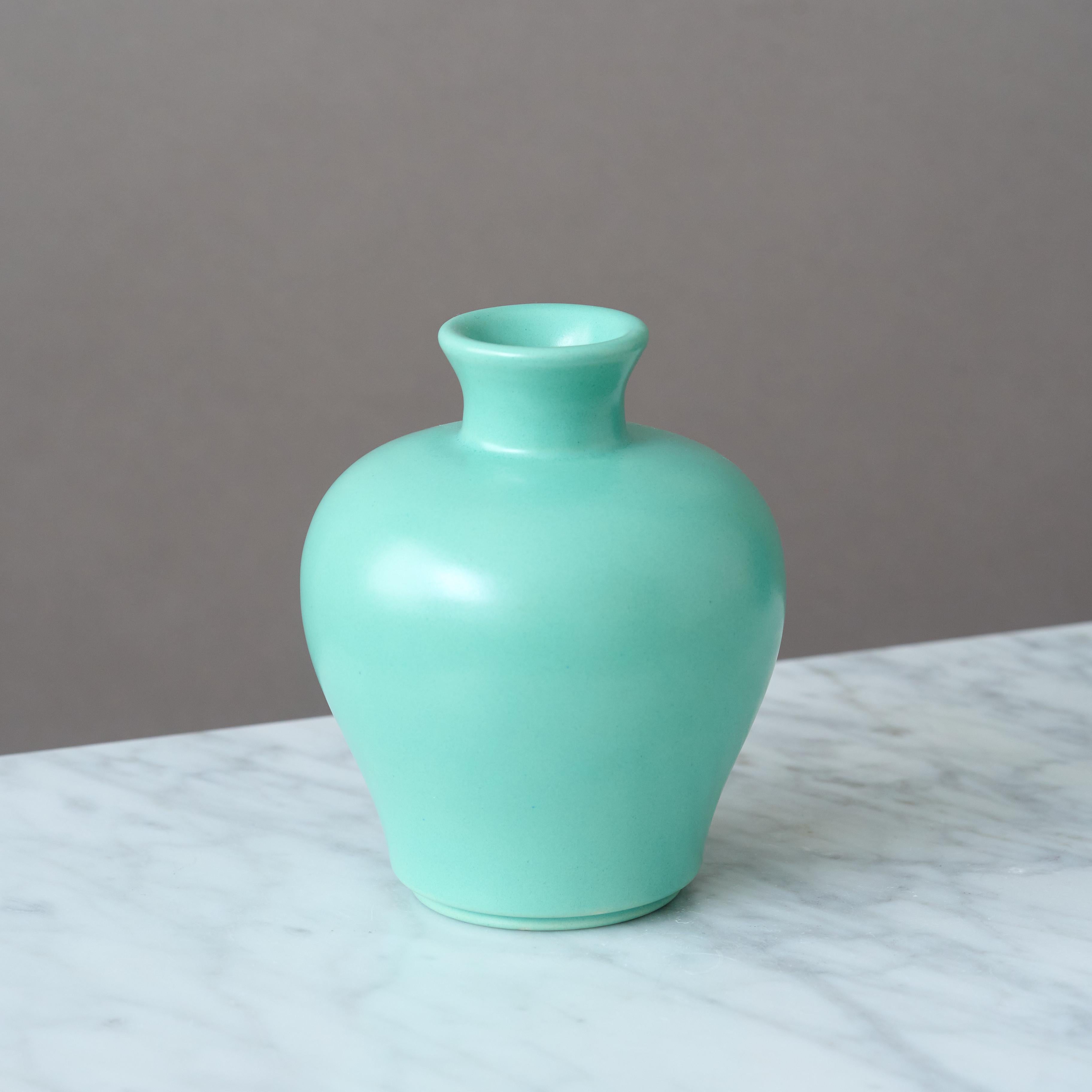Scandinavian Modern Turquoise Art Deco Ceramic Vase by Ewald Dahlskog, Bo Fajans, Sweden, 1930s. For Sale