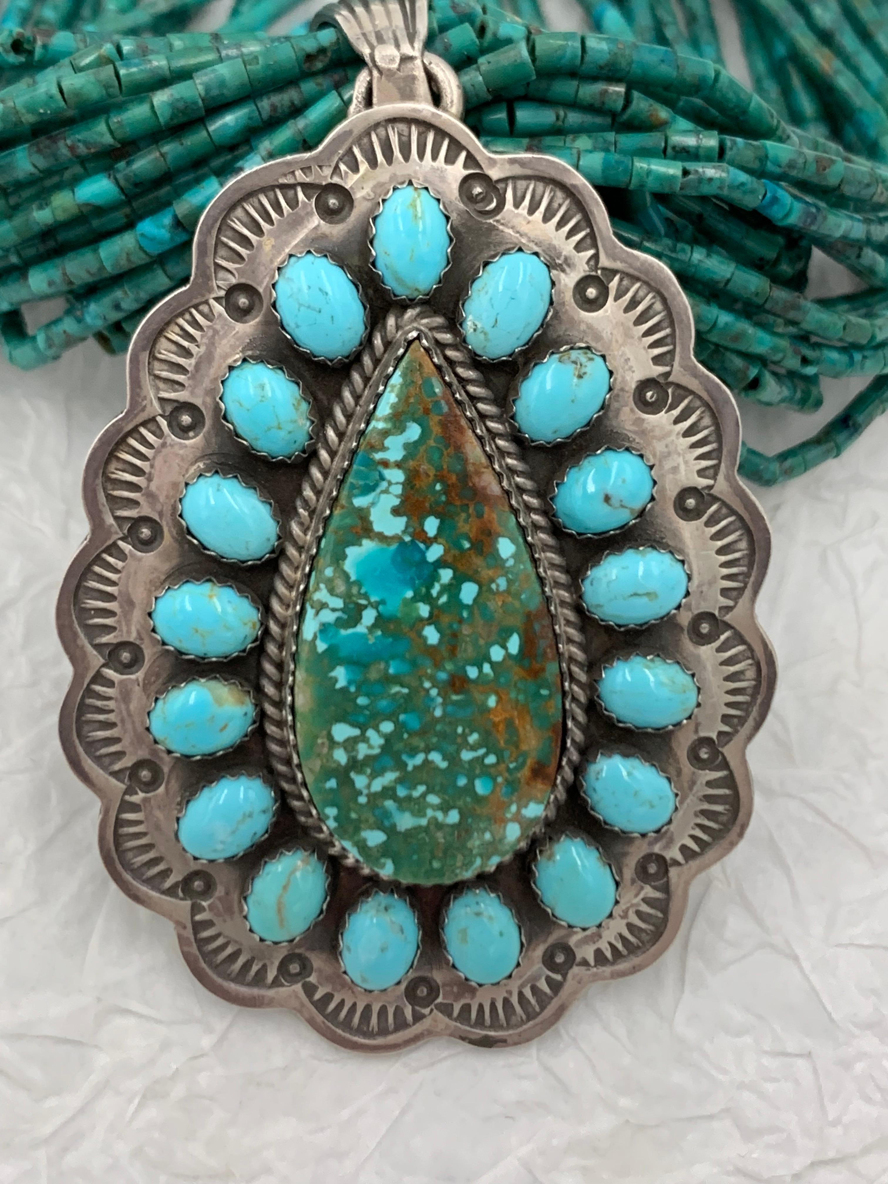 Turquoise Beaded Necklace with Turquoise Pendant For Sale 8