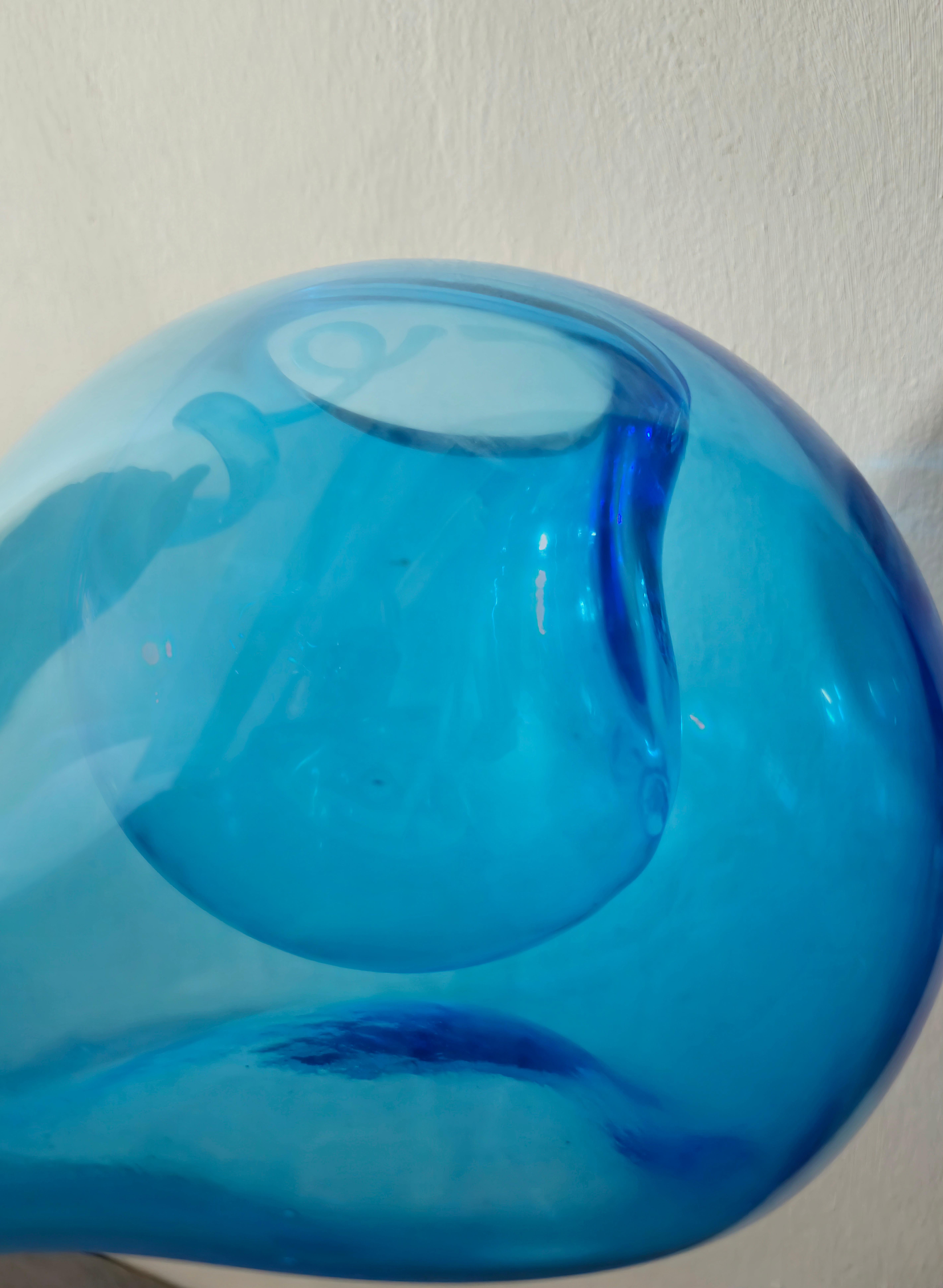 Vase en verre soufflé turquoise, design moderne mi-siècle, Italie, 1970 Bon état - En vente à Palermo, IT