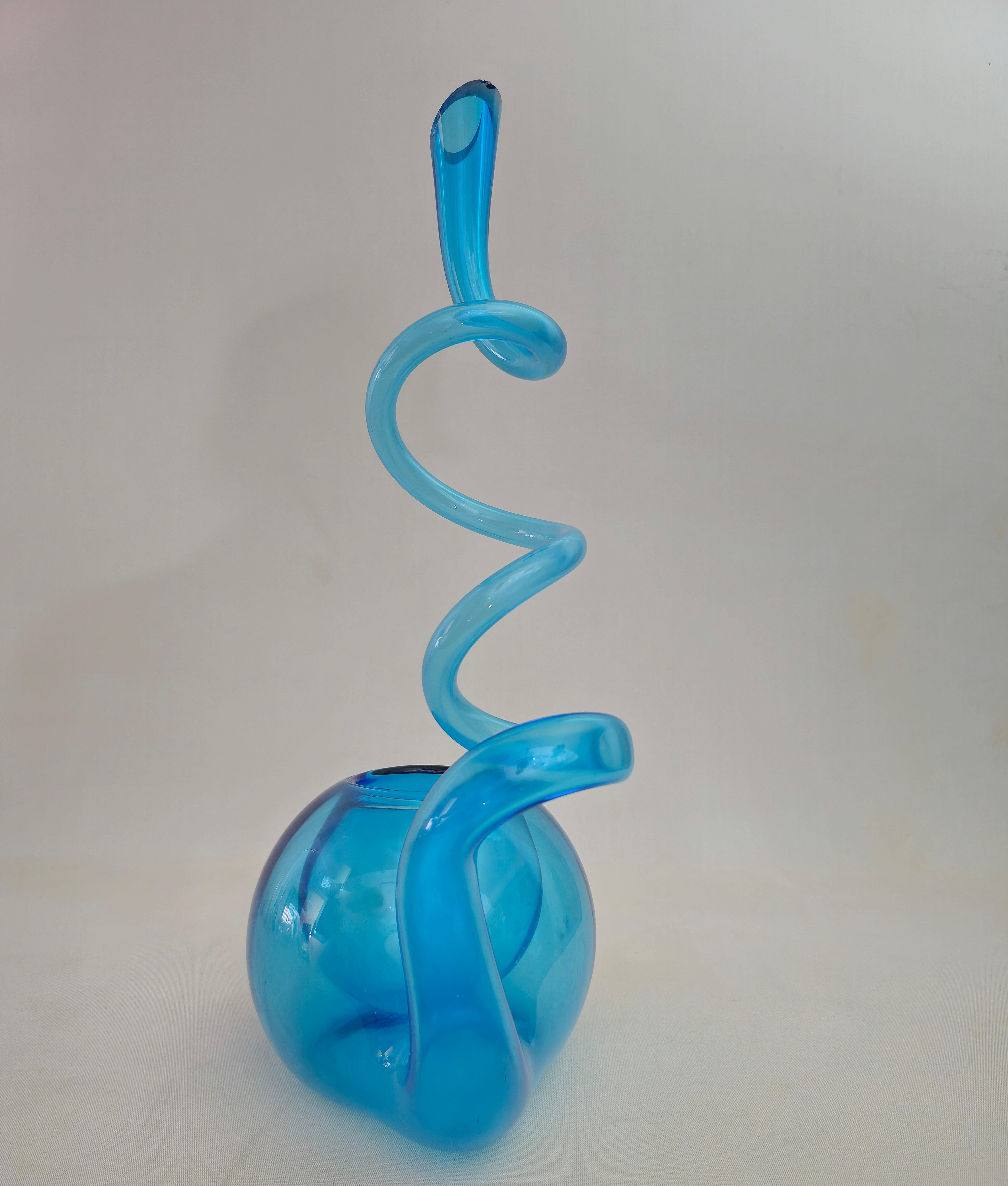 20ième siècle Vase en verre soufflé turquoise, design moderne mi-siècle, Italie, 1970 en vente