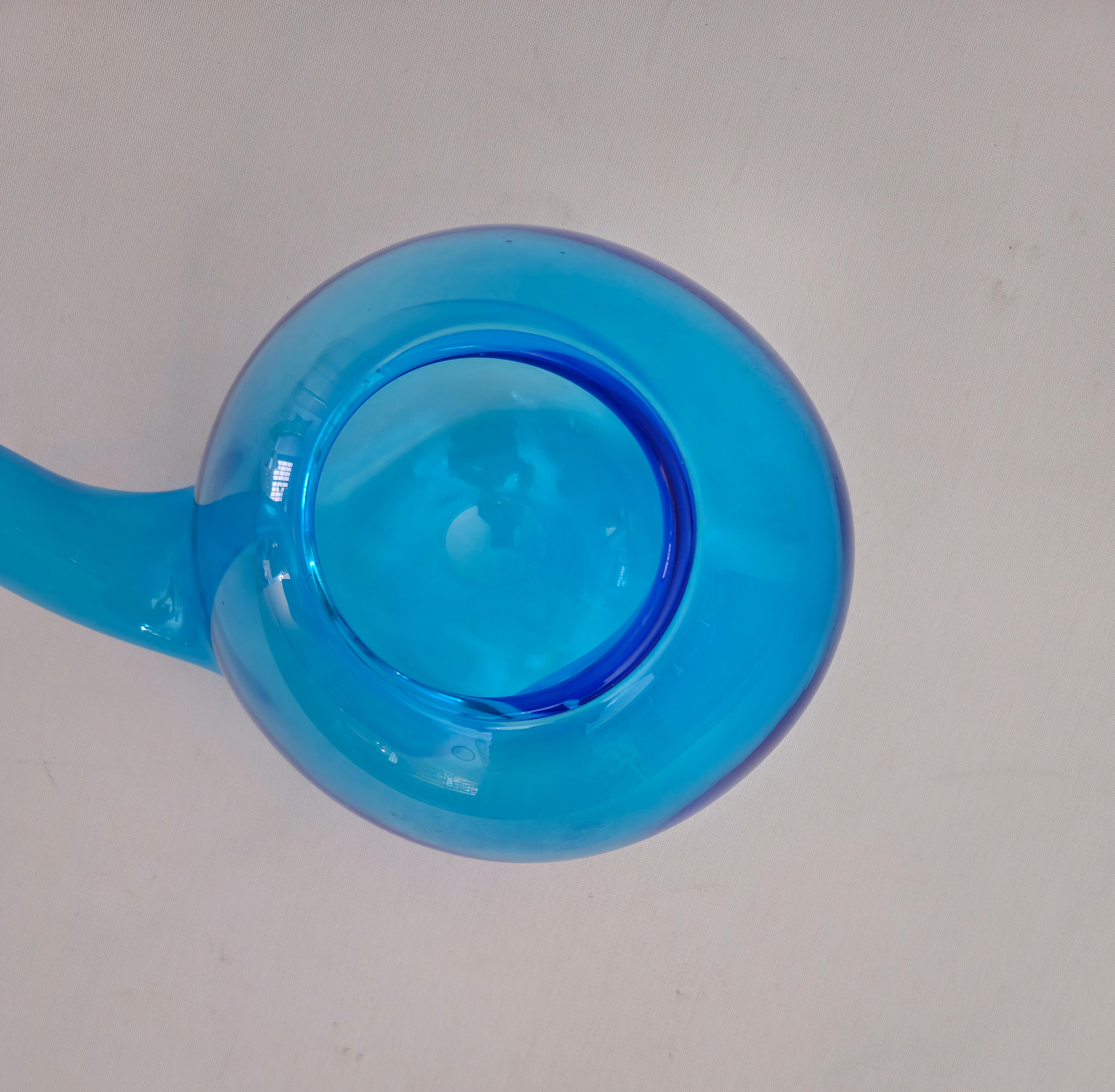 Vase en verre soufflé turquoise, design moderne mi-siècle, Italie, 1970 en vente 2