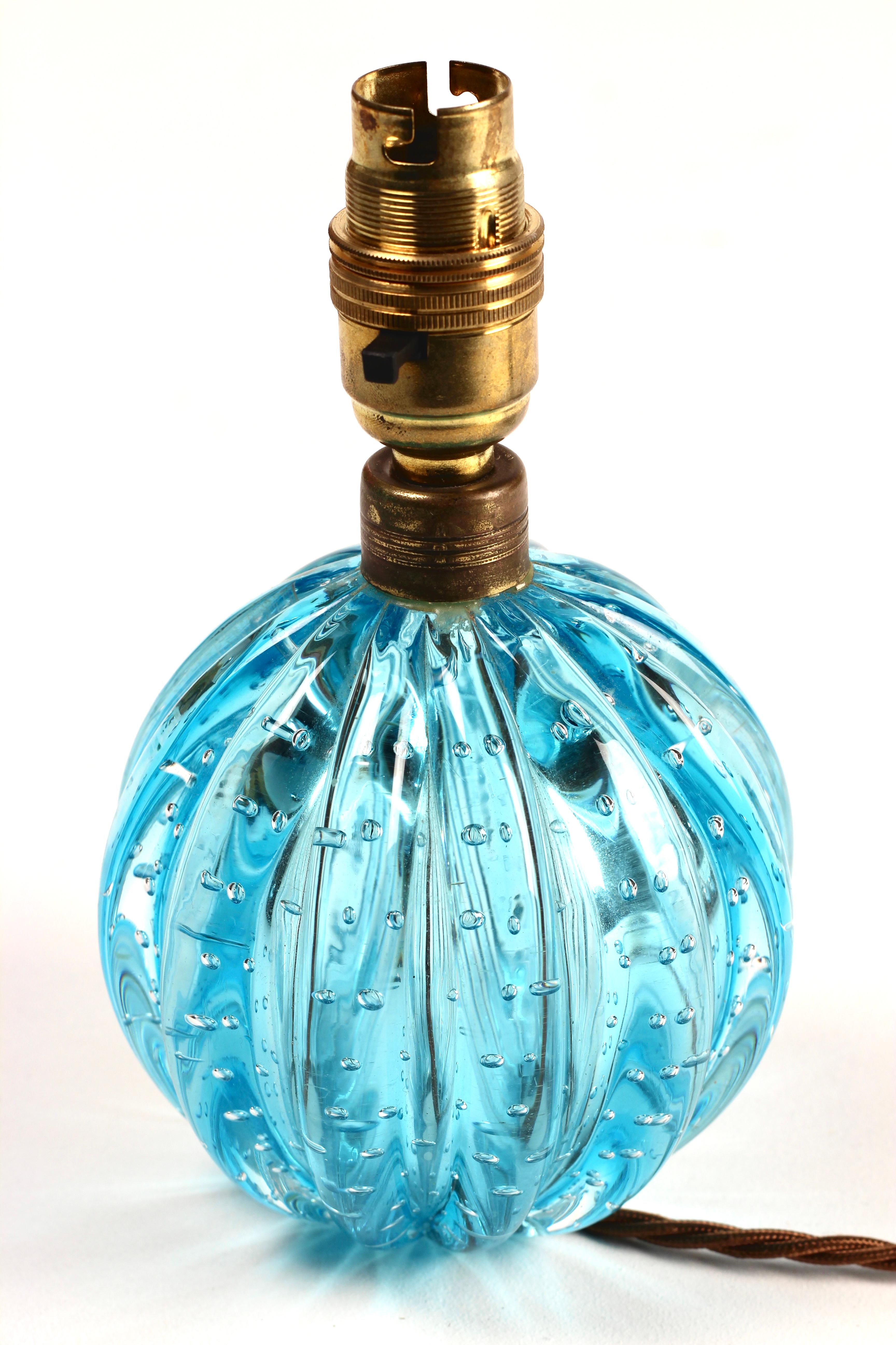 Türkisblaue Bullicante gerippte Kugellampe von Archimede Seguso, Murano, Venedig im Angebot 9