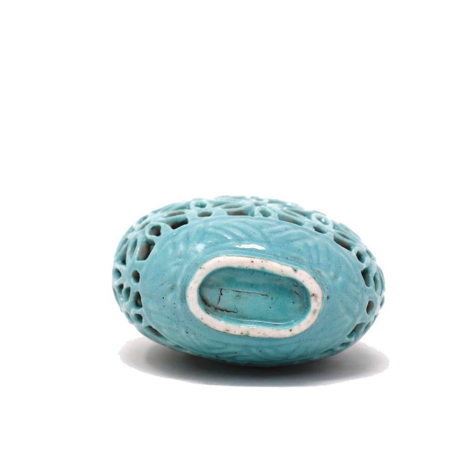 Turquoise Blue Chinese Reticulated Soft Paste Porcelain Snuff Bottle, circa 1900 3