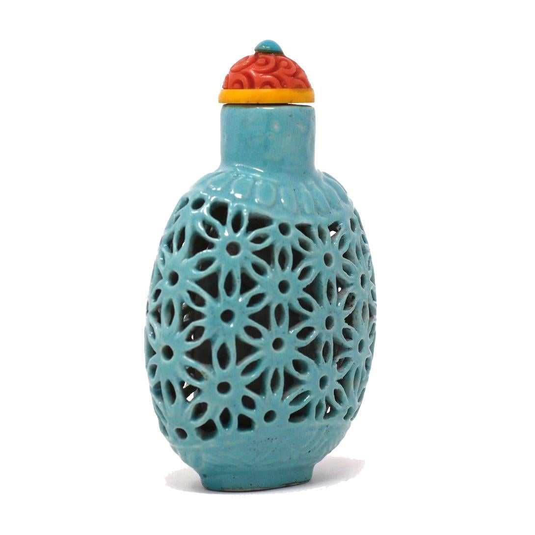 Hand-Carved Turquoise Blue Chinese Reticulated Soft Paste Porcelain Snuff Bottle, circa 1900
