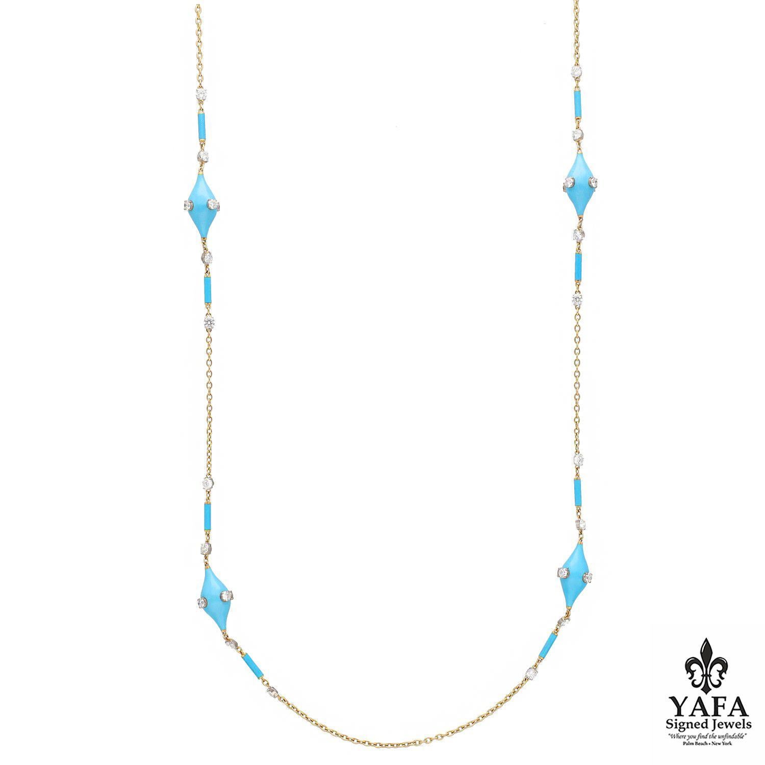 Catena in oro giallo 18 carati con piccoli diamanti e sei elementi in turchese, smalto blu e diamanti.
Circa 33 pollici di lunghezza.
