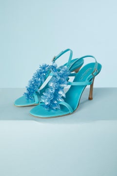 Sandali in pelle blu turchese con decorazioni floreali Cesar Piaciotti