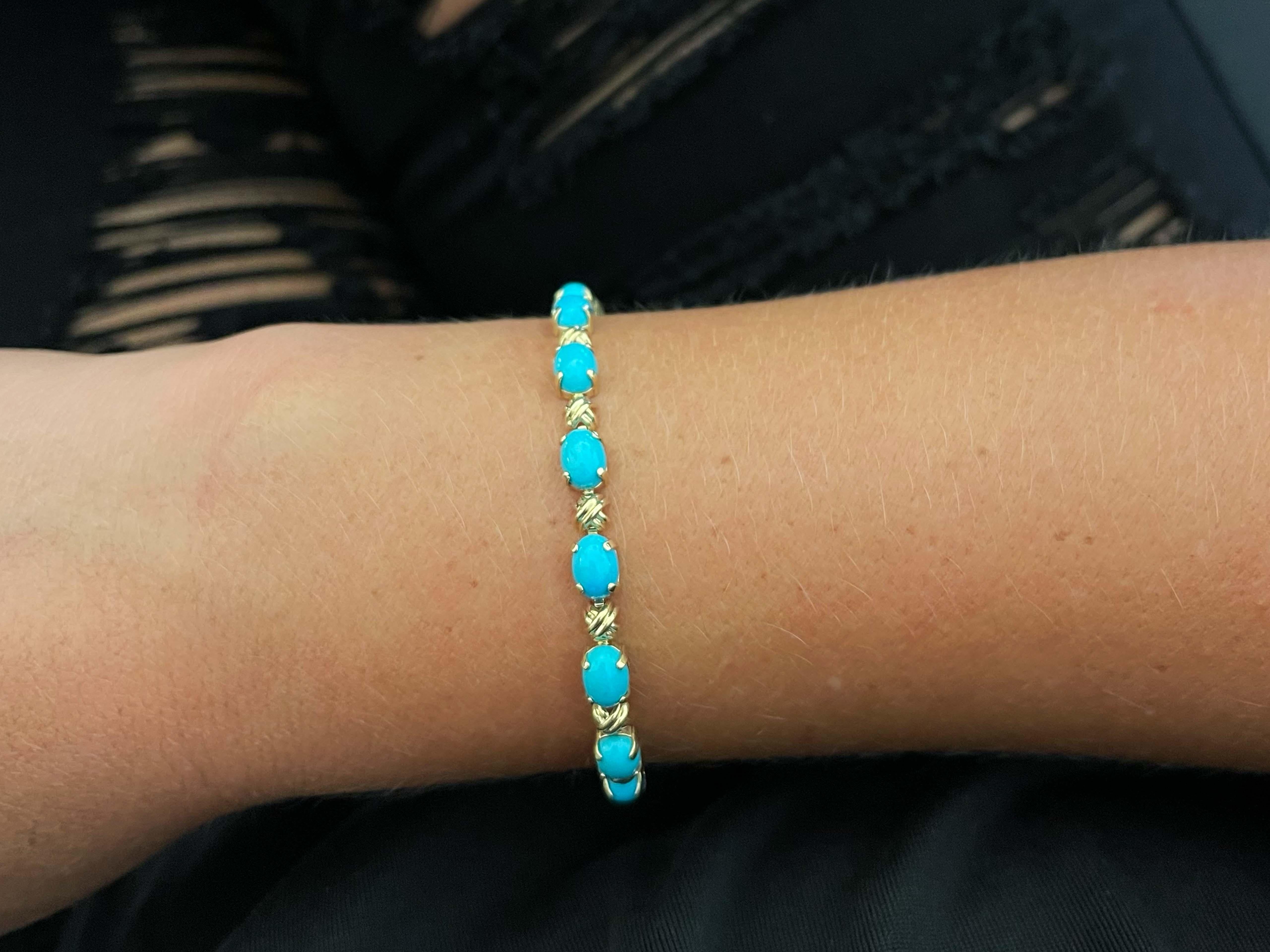 Bracelet Specification:

Total Weight: 10 Grams

Turquoise Measurement: 7.04 x 5.15 x 3.20 mm

Bracelet Length: 7.6 inches

Turquoise Count: 17 cabochon turquoise
Condition: Preowned, excellent

Stamped: 