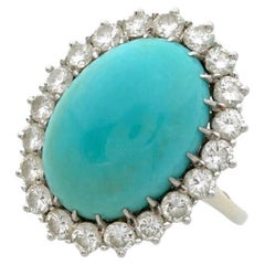 Pompadour rétro en platine et or blanc 18 carats avec turquoise cabochon et diamants