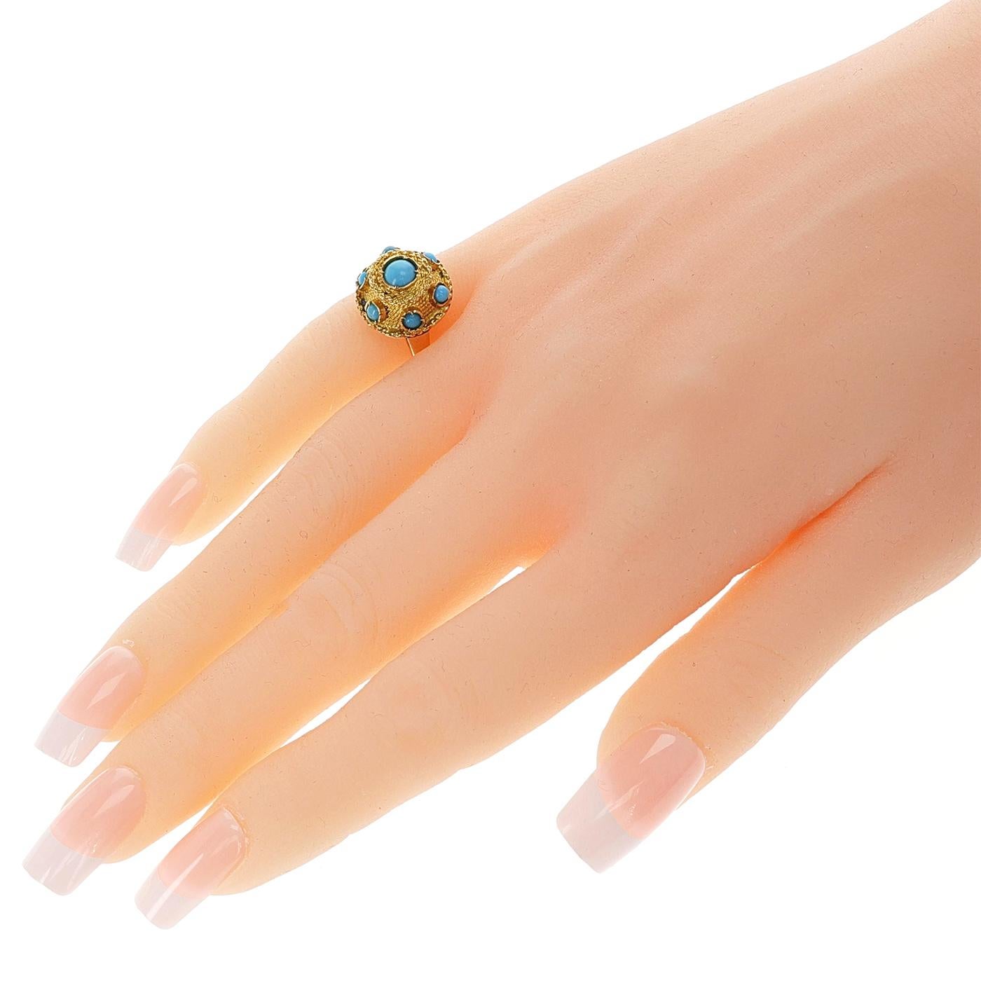 Turquoise Cabochon and Gold Ring, Part of Set  For Sale 1