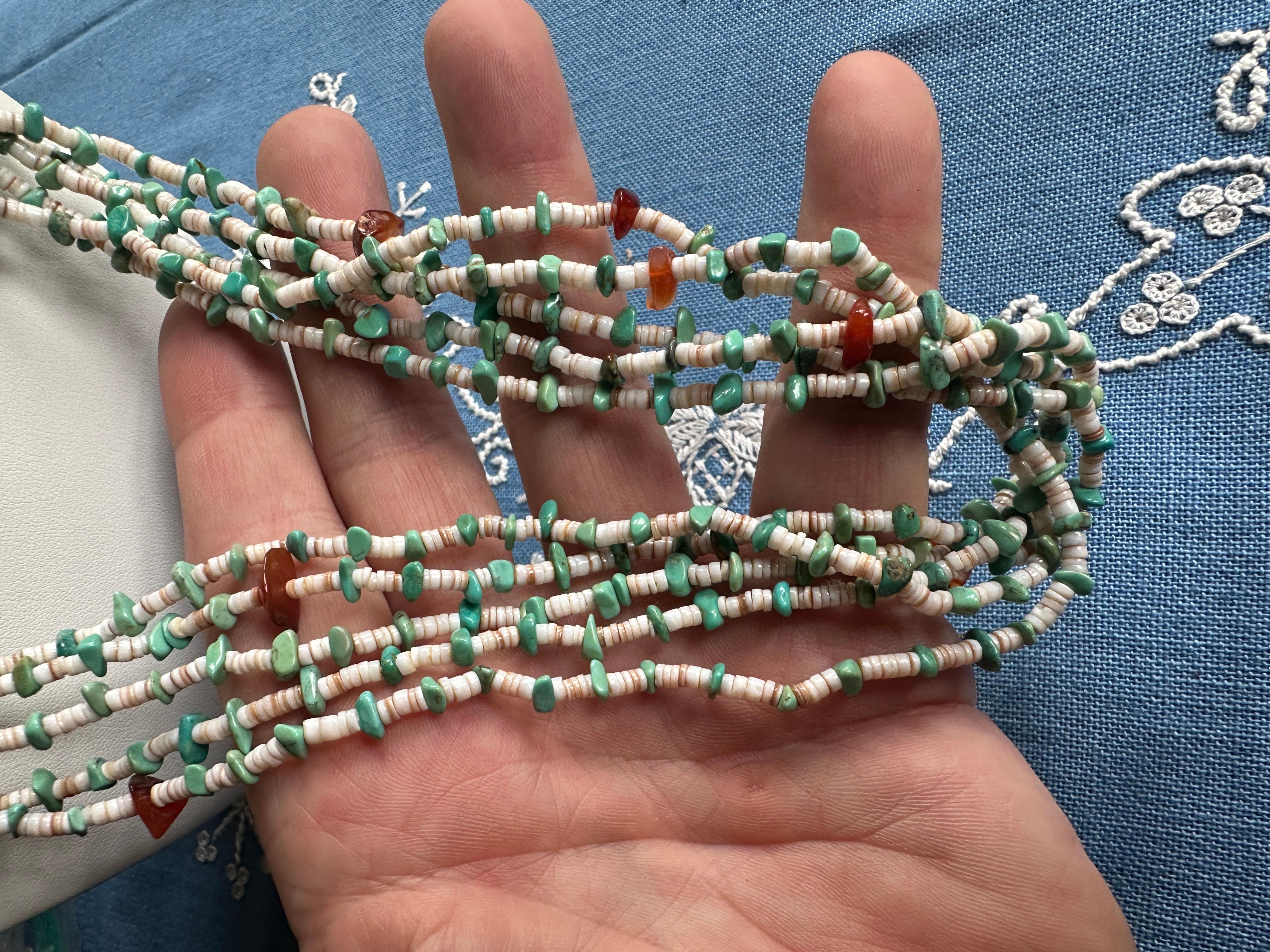Collana di corniola turchese Pueblo nativo americano 32 pollici In condizioni ottime in vendita a New York, NY