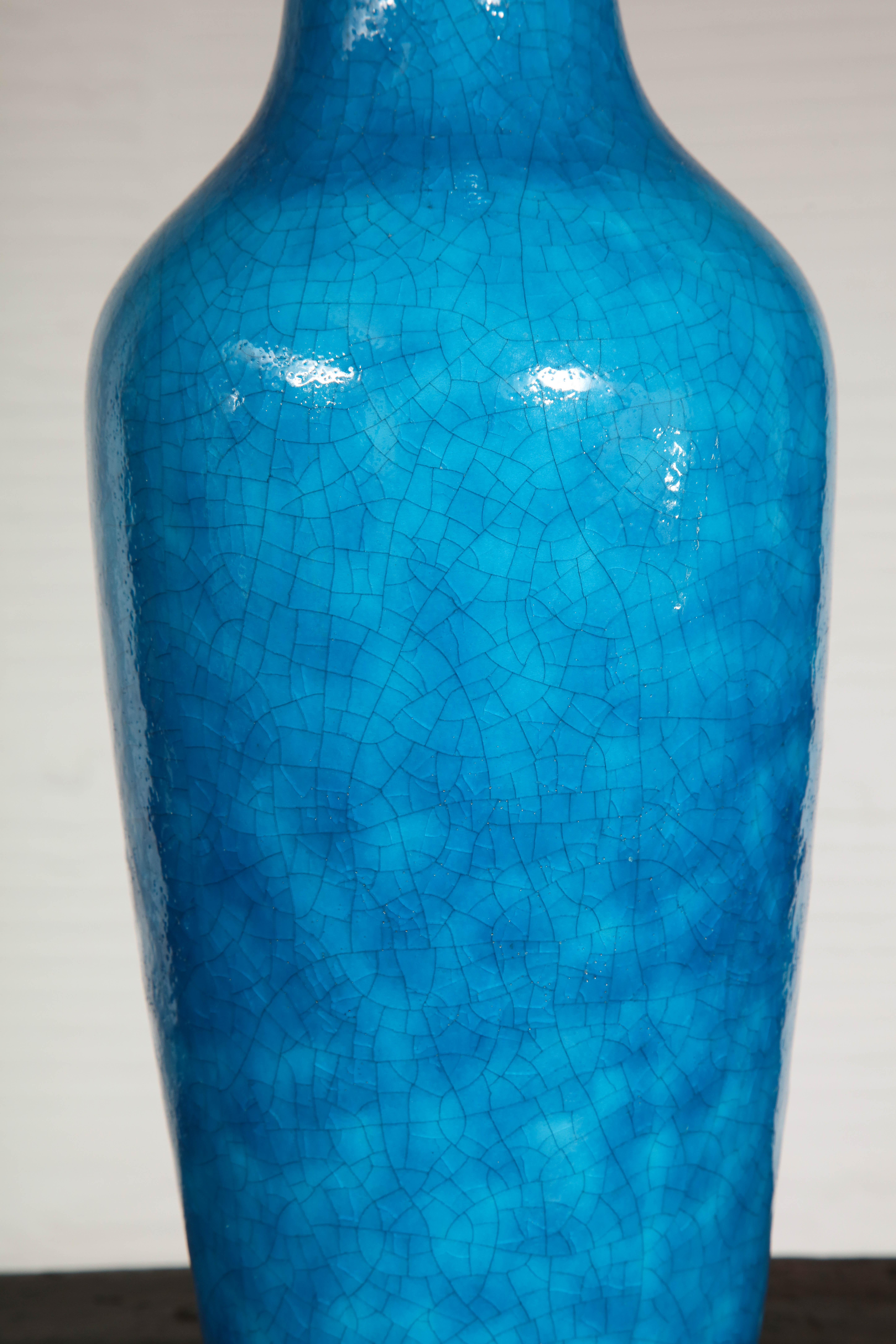Vase en céramique turquoise à utiliser comme lampe en vente 1